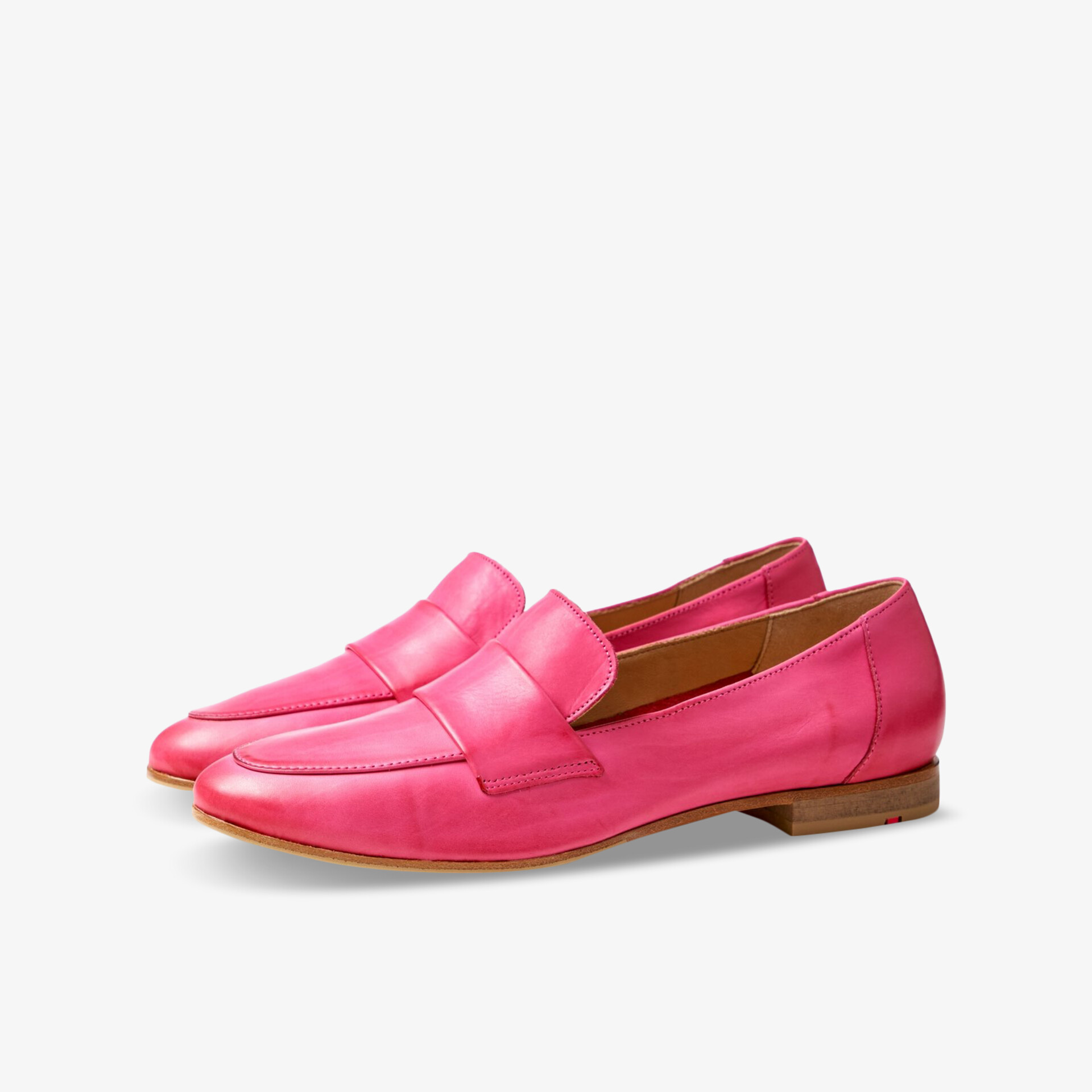 Elegante pinke Lederloafer mit klassischem Design und vielseitigem Stil für mühelosen Komfort und modisches Auftreten.