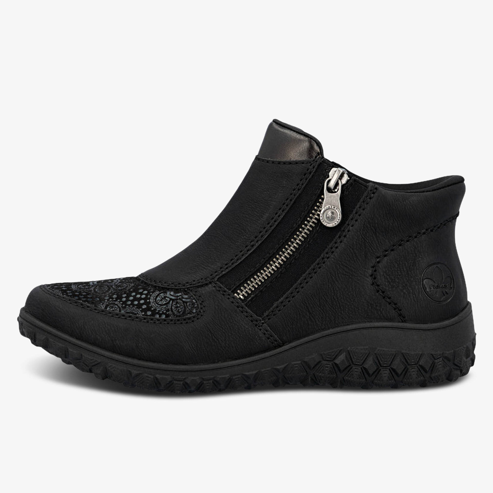 Bequemer schwarzer Schuh mit Reißverschluss und flexibler Sohle für hohen Tragekomfort und modisches Design