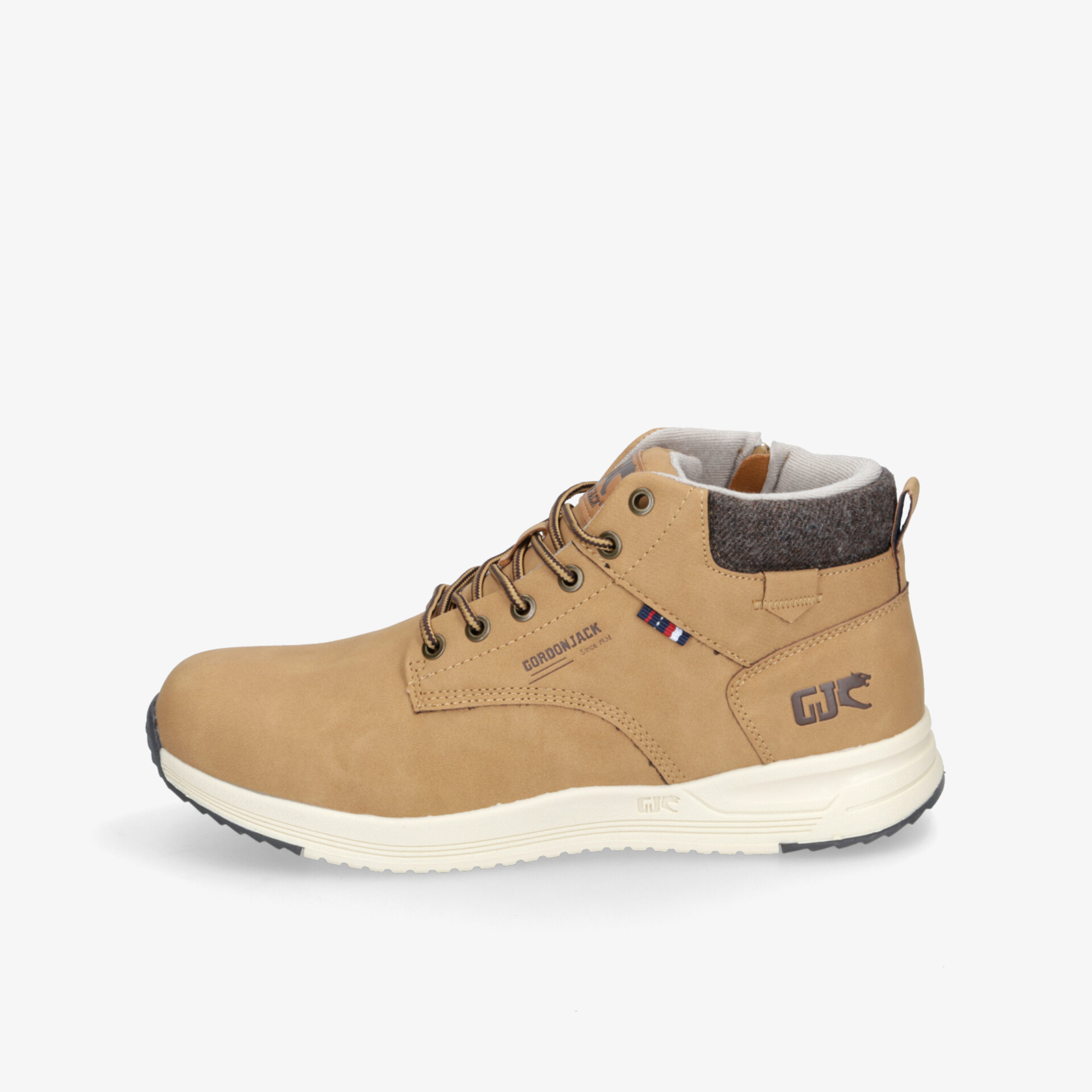 Robuster und bequemer Schnürstiefel mit gepolstertem Schaft und profilierter, leichter Laufsohle in moderner Optik