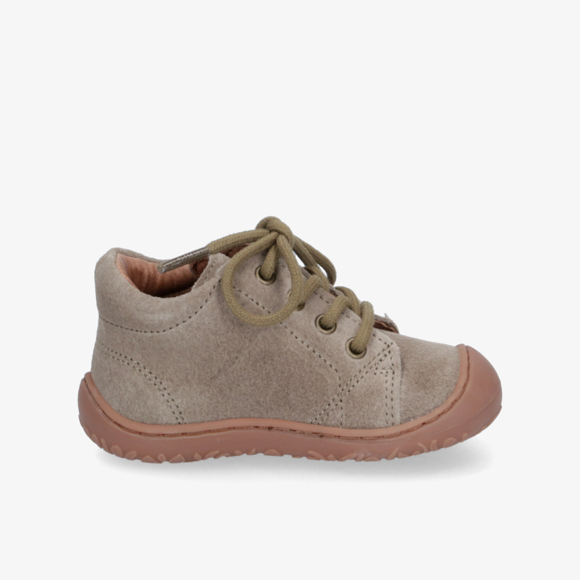 Beiger Kinderschuh aus weichem Material mit flexibler, rutschfester Sohle und bequemem Schnürverschluss seitlich gezeigt