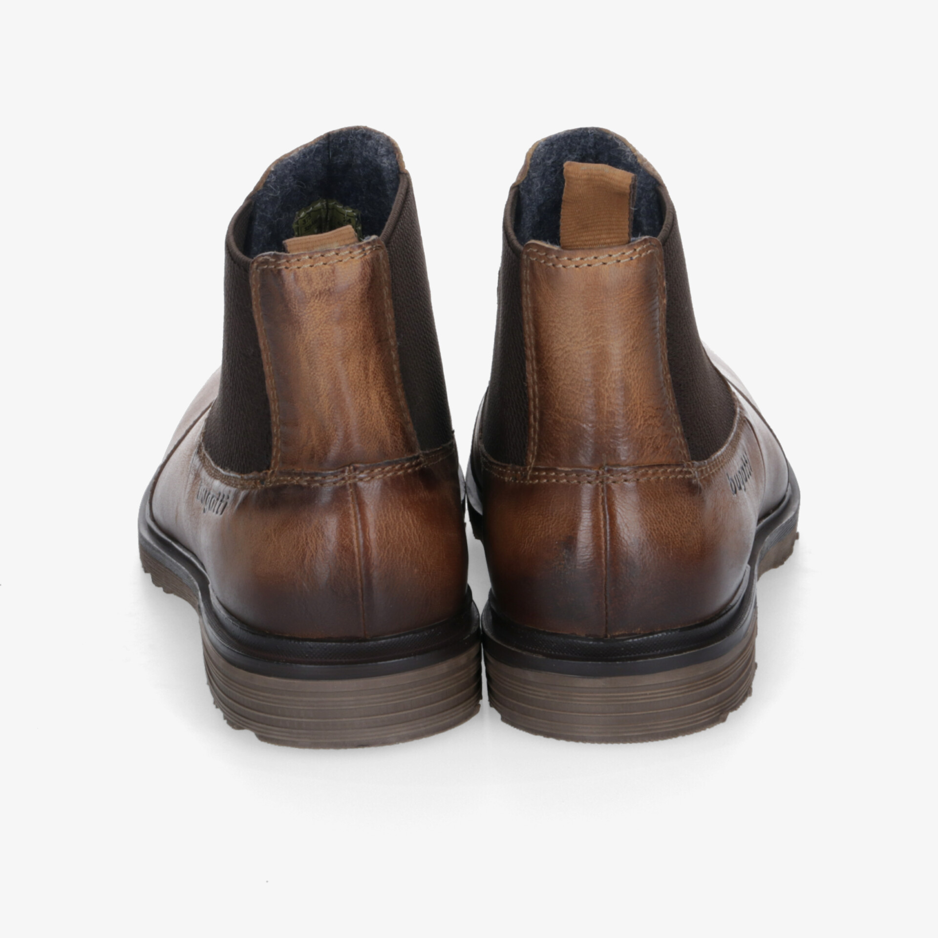 Robuste braune Lederstiefeletten mit elastischen Seiteneinsätzen und profilierter Sohle, Rückansicht