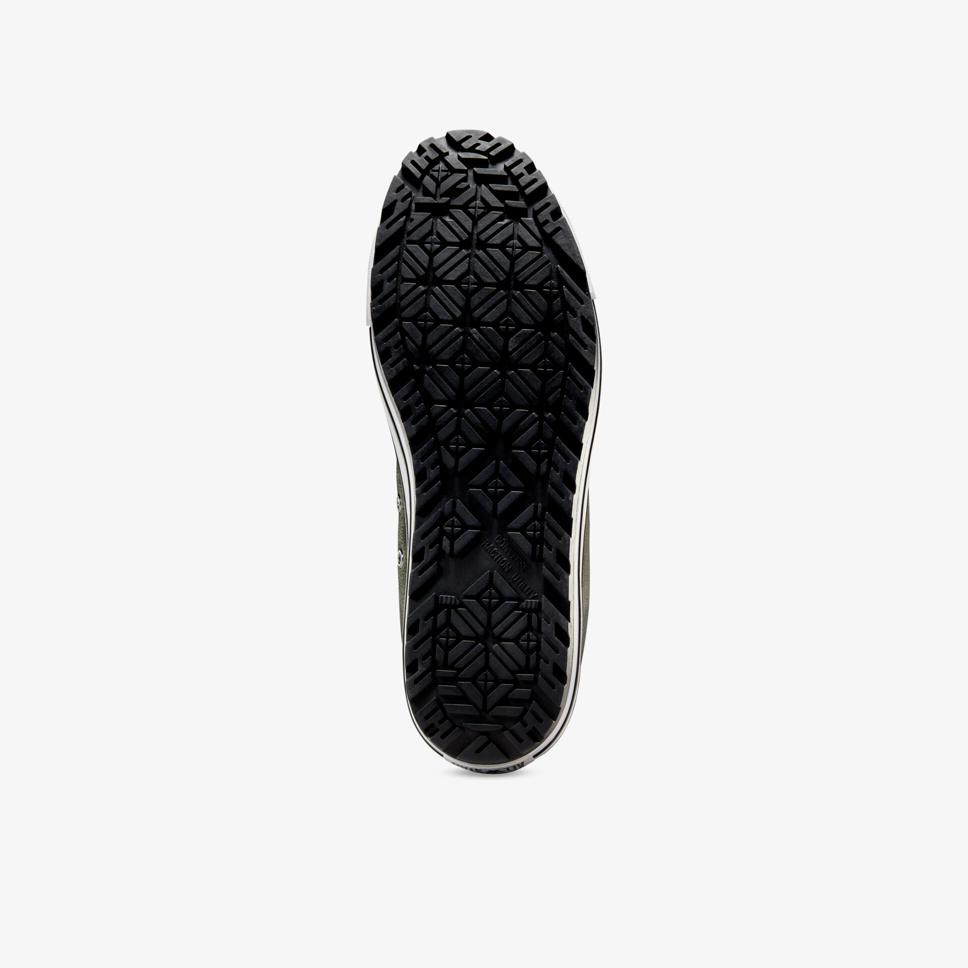 Schwarze Schuhsohle mit tiefem Profil für optimalen Halt und sicheren Tritt auf verschiedenen Untergründen
