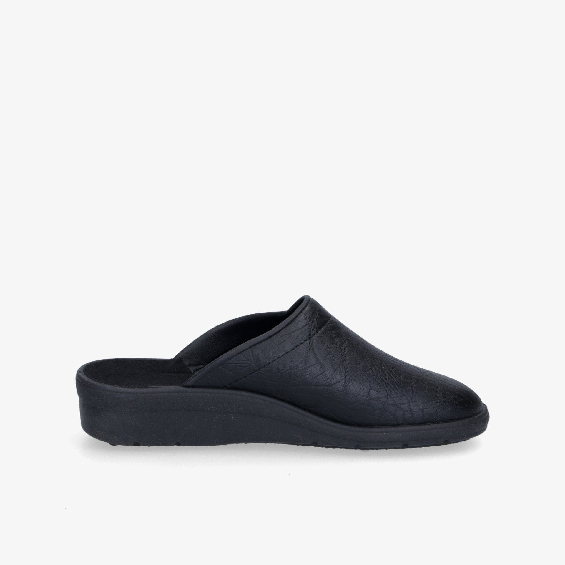 Schwarzer Pantoffel mit ergonomischem Design und bequemer Innensohle, ideal für komfortables Tragen zu Hause.