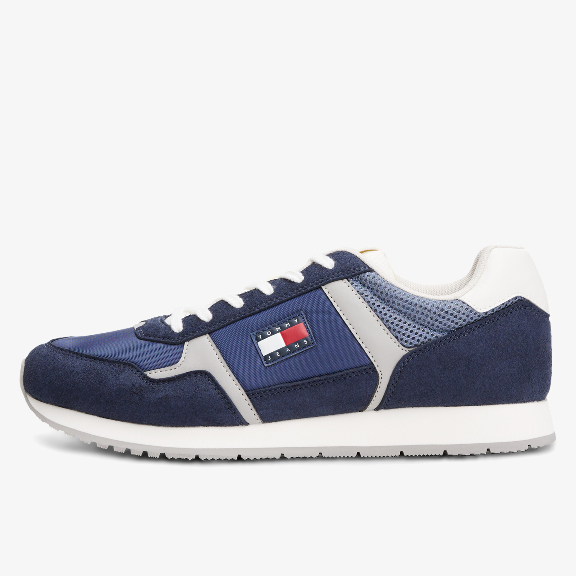 Seitliche Ansicht eines sportlichen und komfortablen Sneaker in Navy Blau mit weißen Akzenten und langlebiger Sohle