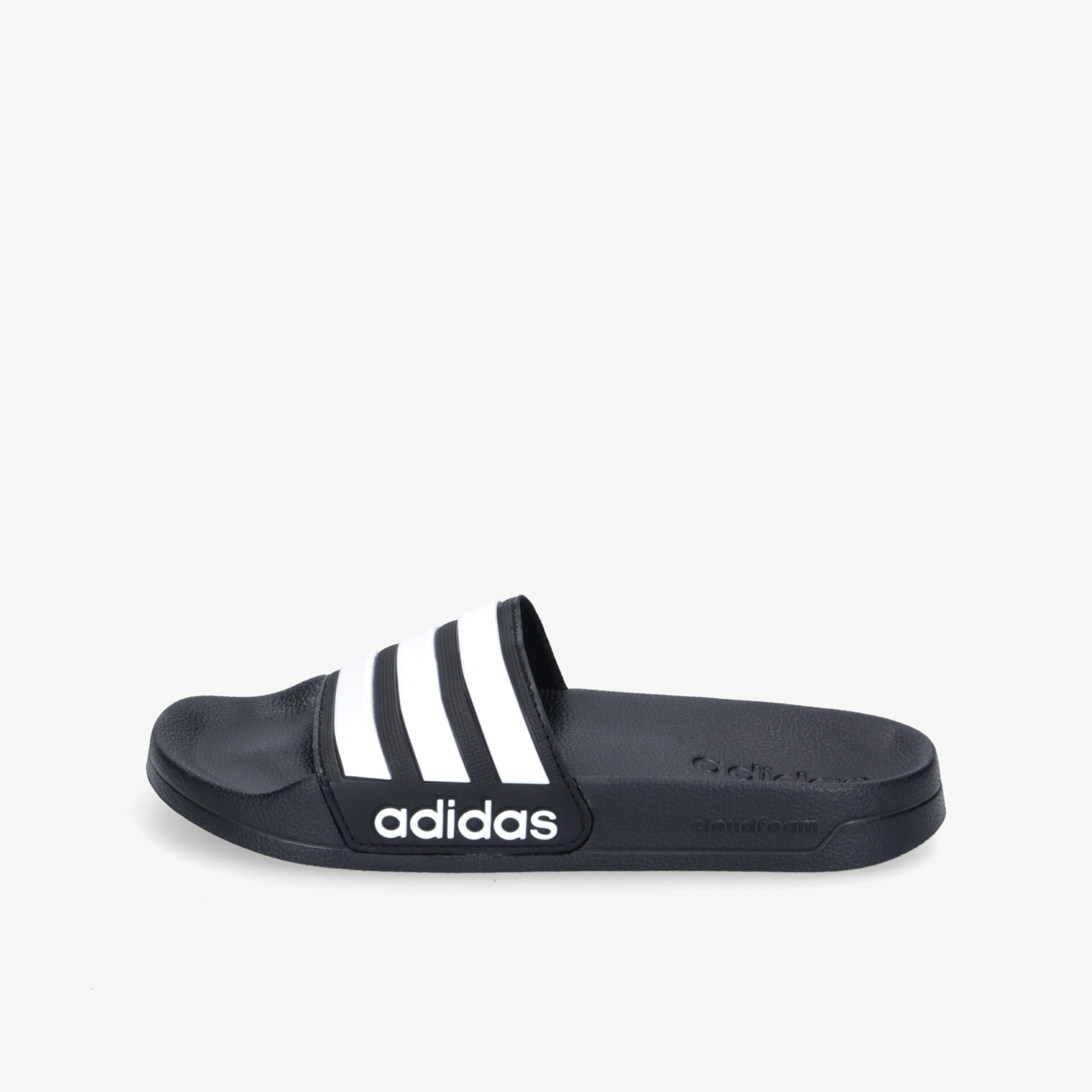 Klassische schwarze Adidas Badeschuhe mit weißen Streifen, ideal für Komfort und Stil im Sommer.