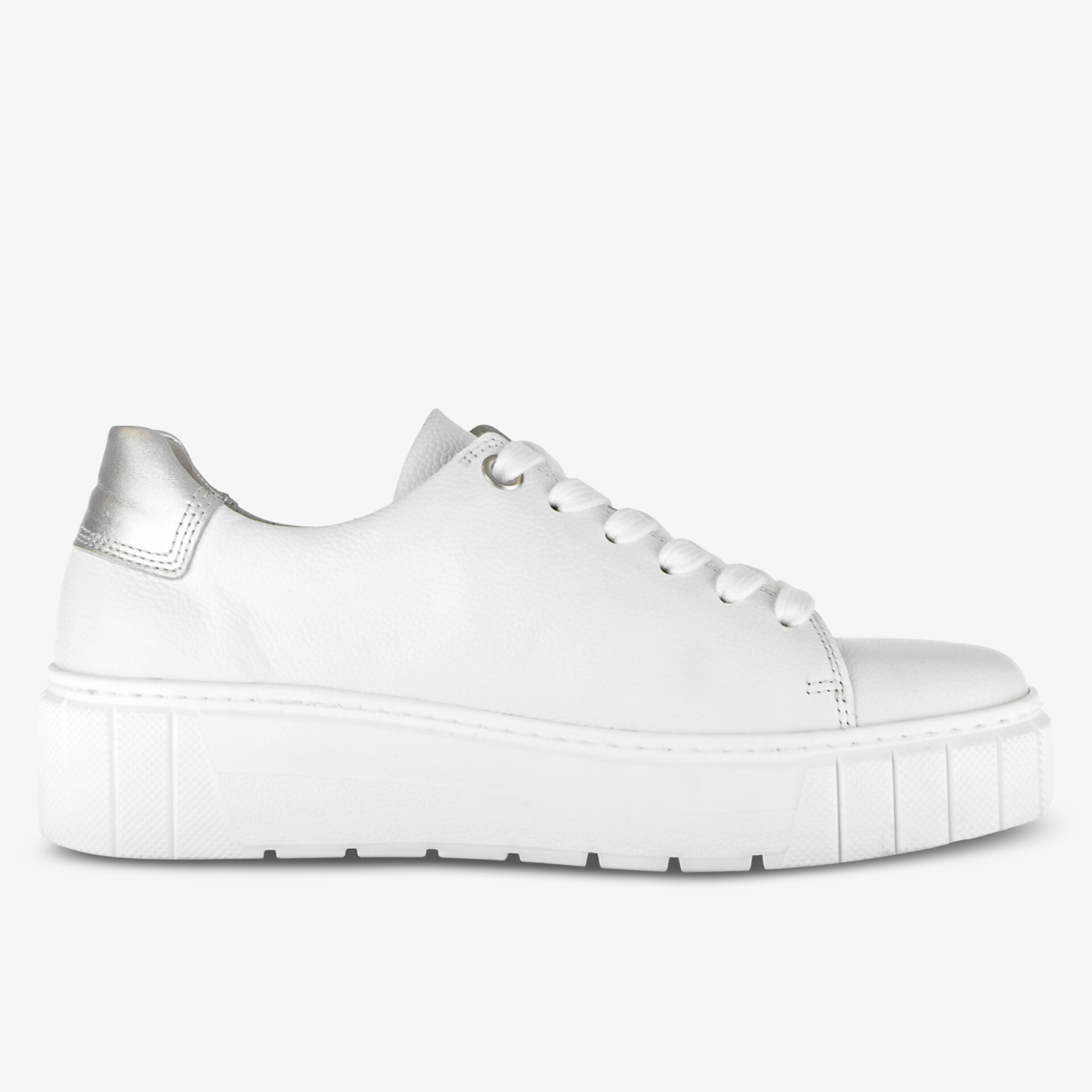Elegante weiße Sneaker mit hohem Tragekomfort und modischem Design.