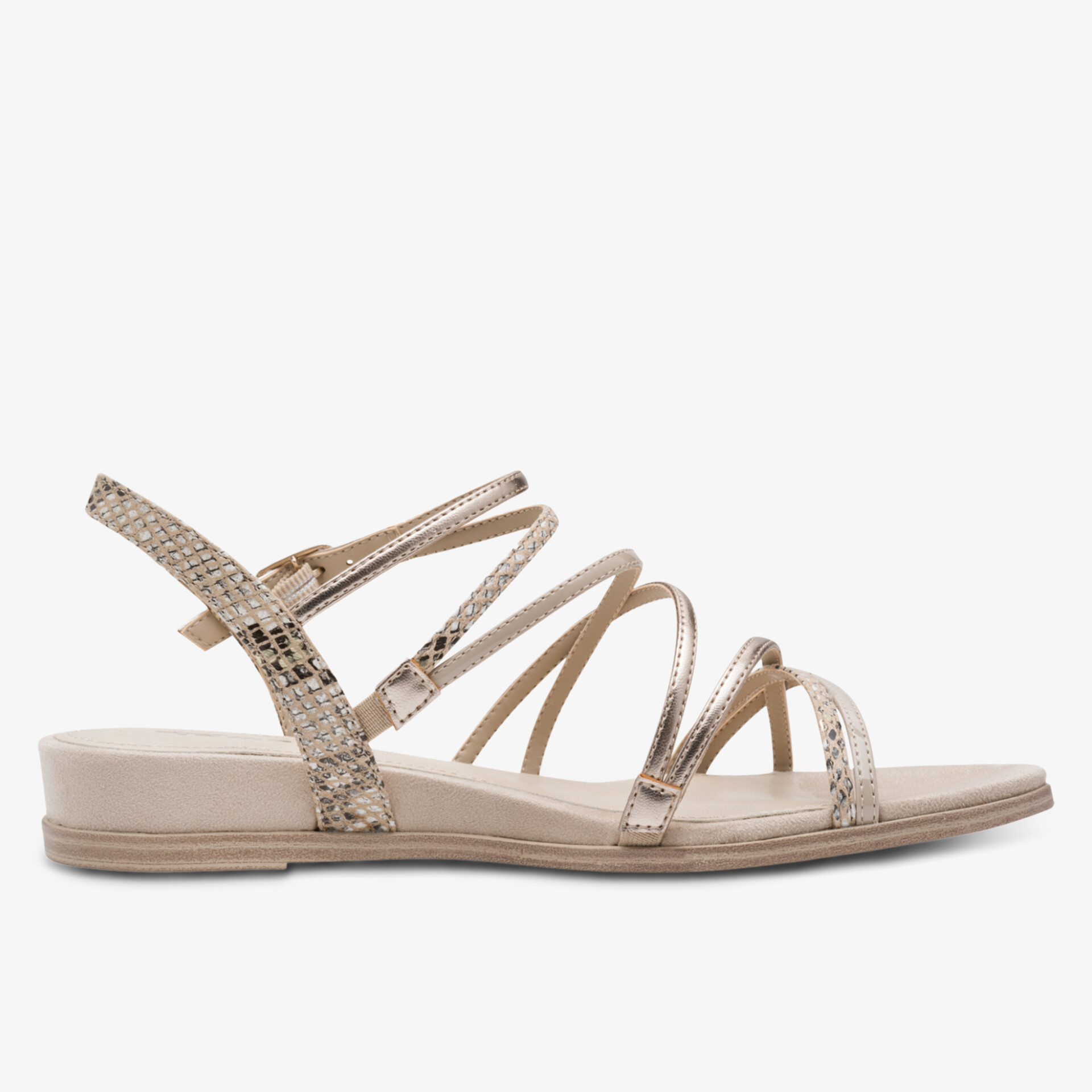 Elegante Sandale mit schimmernden Riemen und flacher Sohle für besonderen Komfort und Stil.