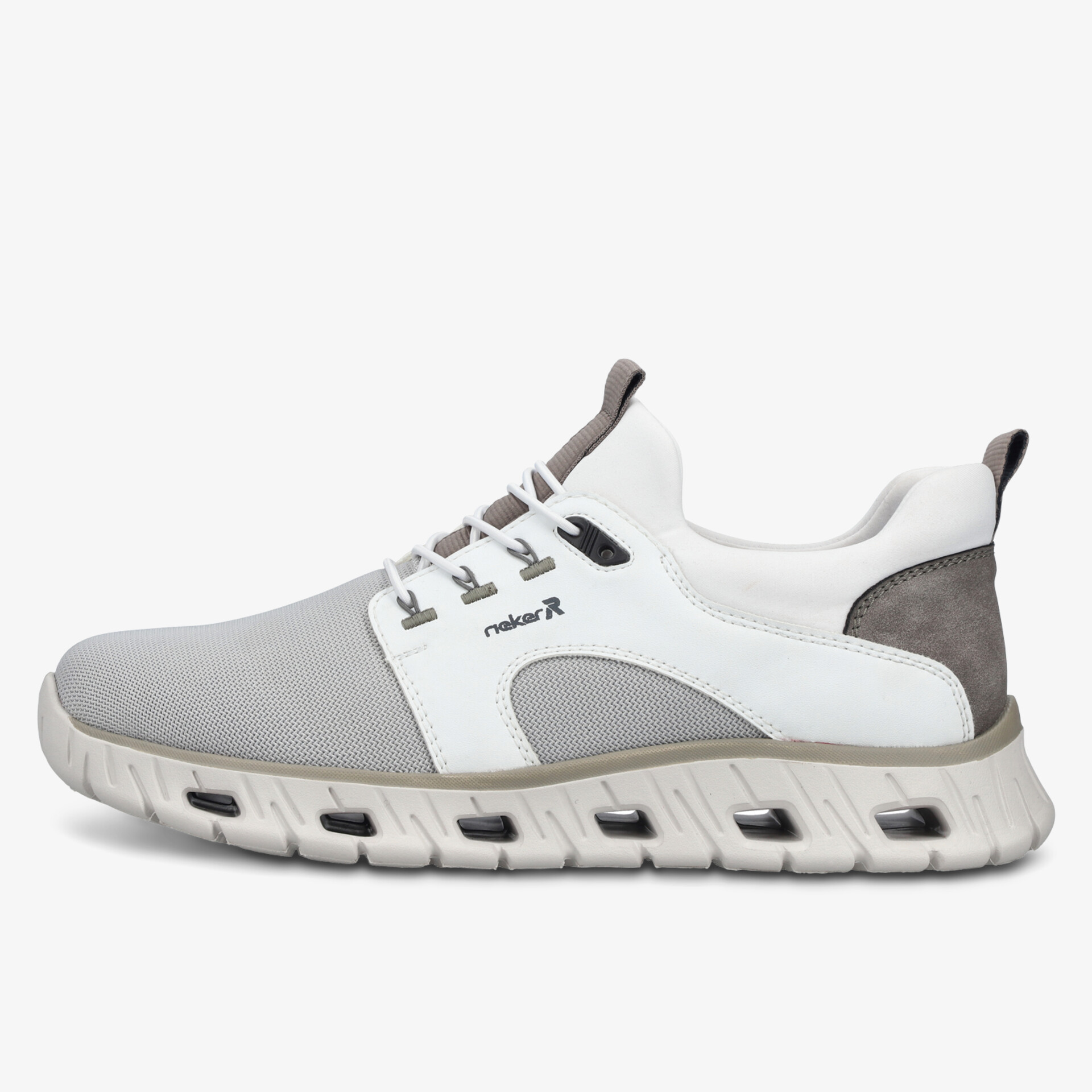 Leichter sportlicher Sneaker mit atmungsaktivem Material und flexibler, rutschfester Sohle in moderner Optik