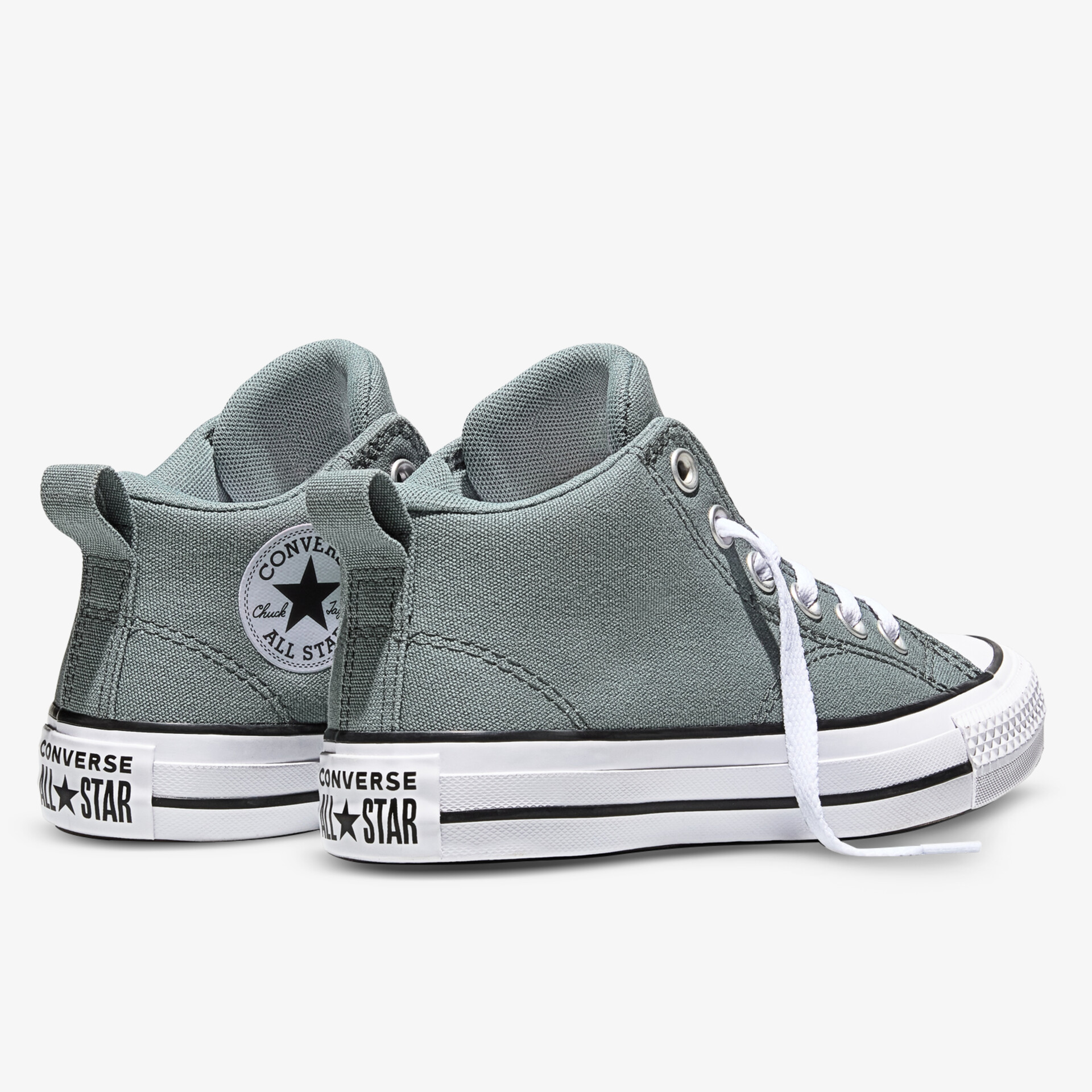 Hochwertiger Sneaker mit robustem Canvas und Gummisohle, bequem und strapazierfähig, ideal für Alltag und Freizeit
