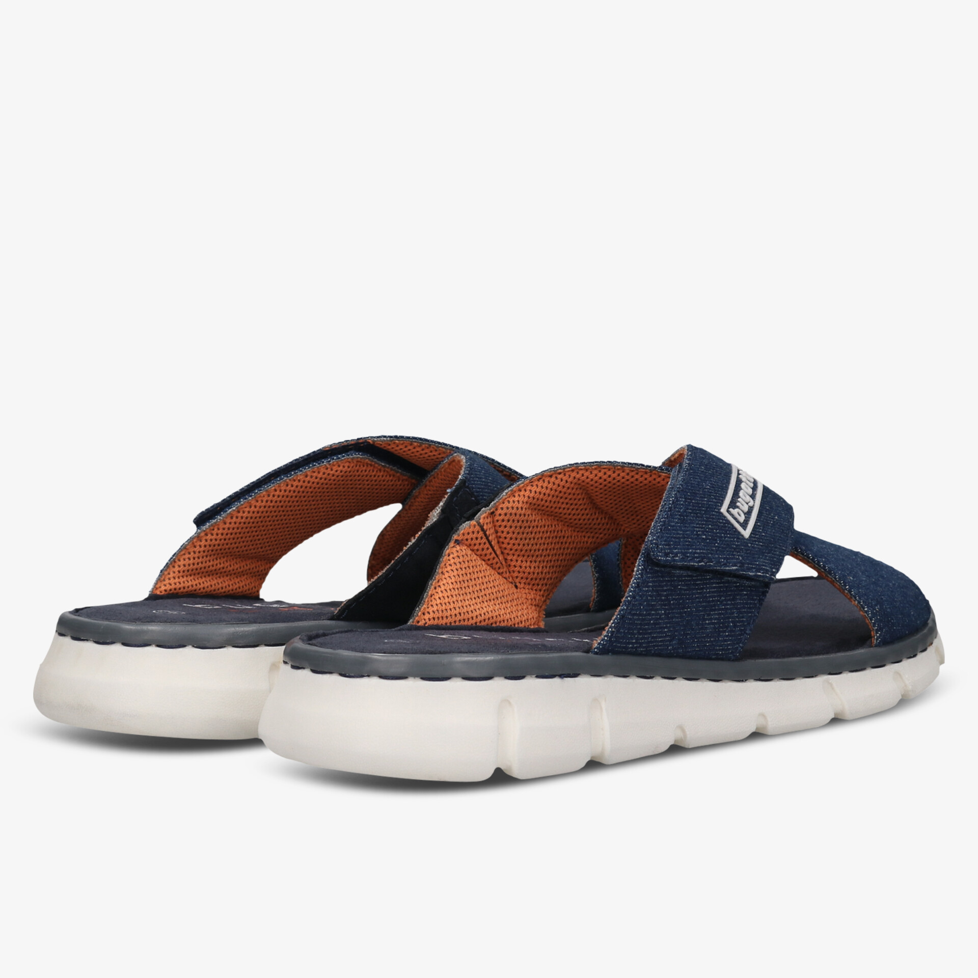 Komfortable Sandalen mit gepolsterter, stabiler Sohle und stilvollem Design in Blau und Orange.