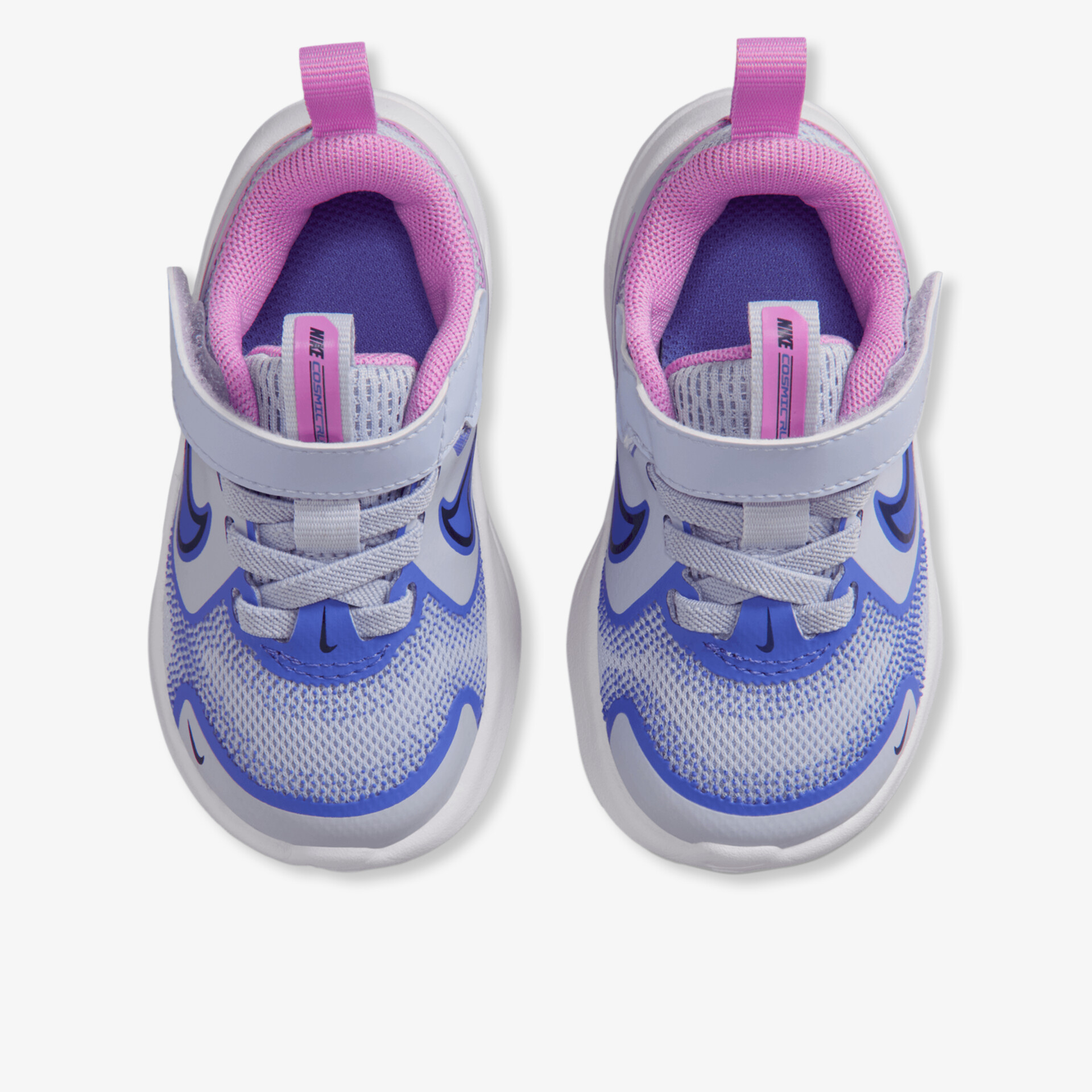 Bequeme und langlebige Schuhe mit rutschfester Sohle für optimalen Tragekomfort und Flexibilität im Alltag.