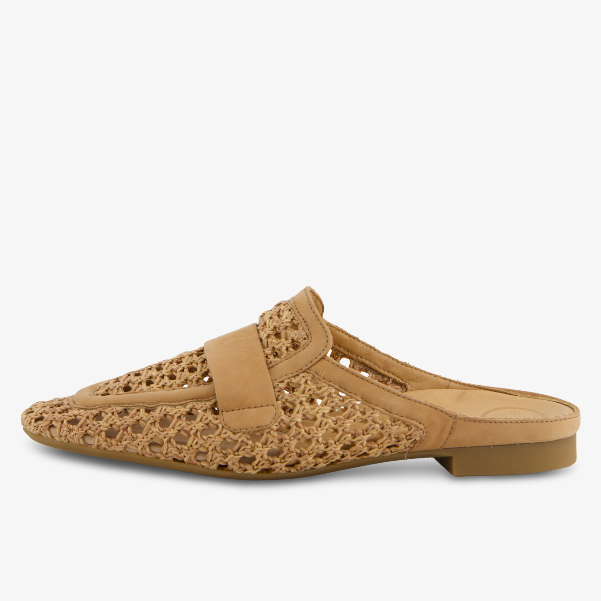 Eleganter, atmungsaktiver Schuh mit geflochtenem Design für Stil und Komfort.