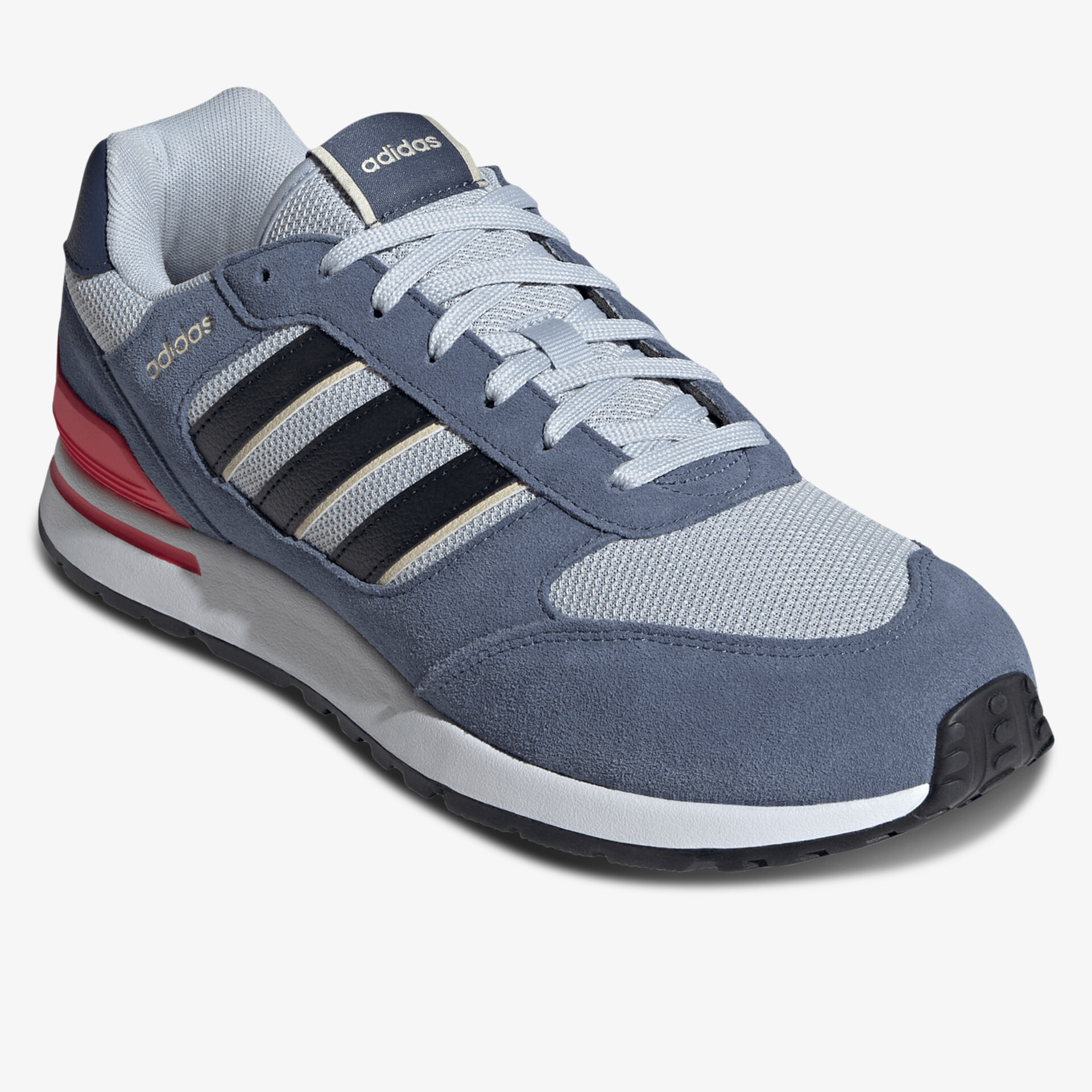 Sportlicher Sneaker mit robustem Design und atmungsaktivem Material für hohen Tragekomfort