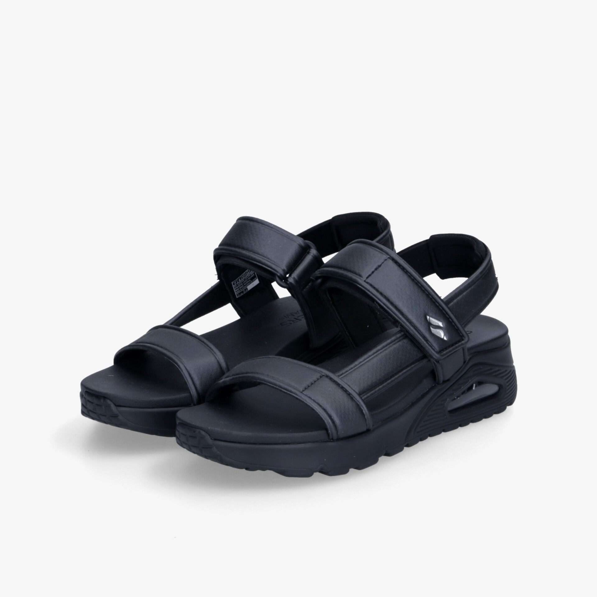 Schwarze sportliche Sandalen mit verstellbaren Klettverschlüssen und robuster, rutschfester Sohle