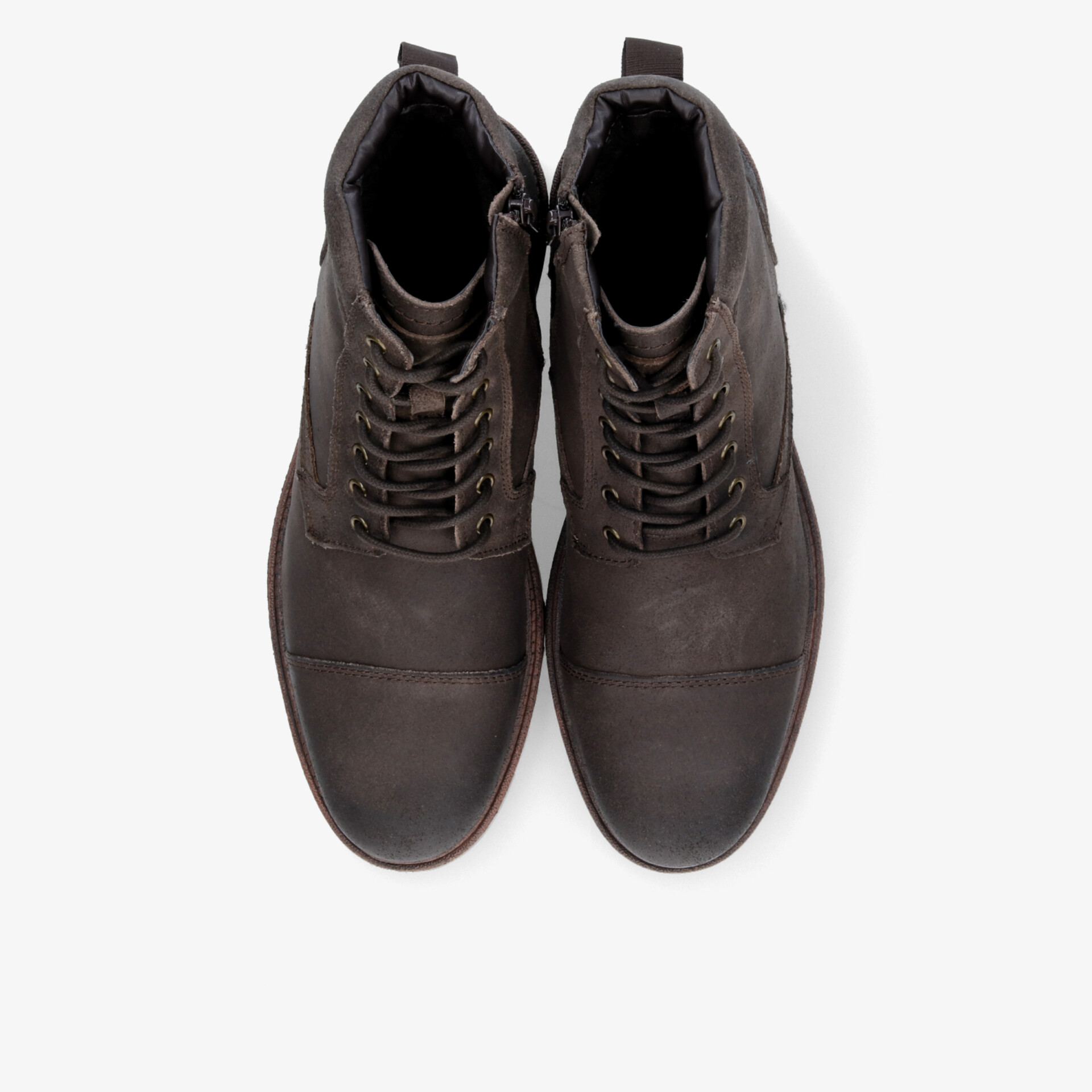 Robuste schwarze Lederschnürstiefel mit gepolstertem Schaft in klarer Draufsicht, modisch und komfortabel