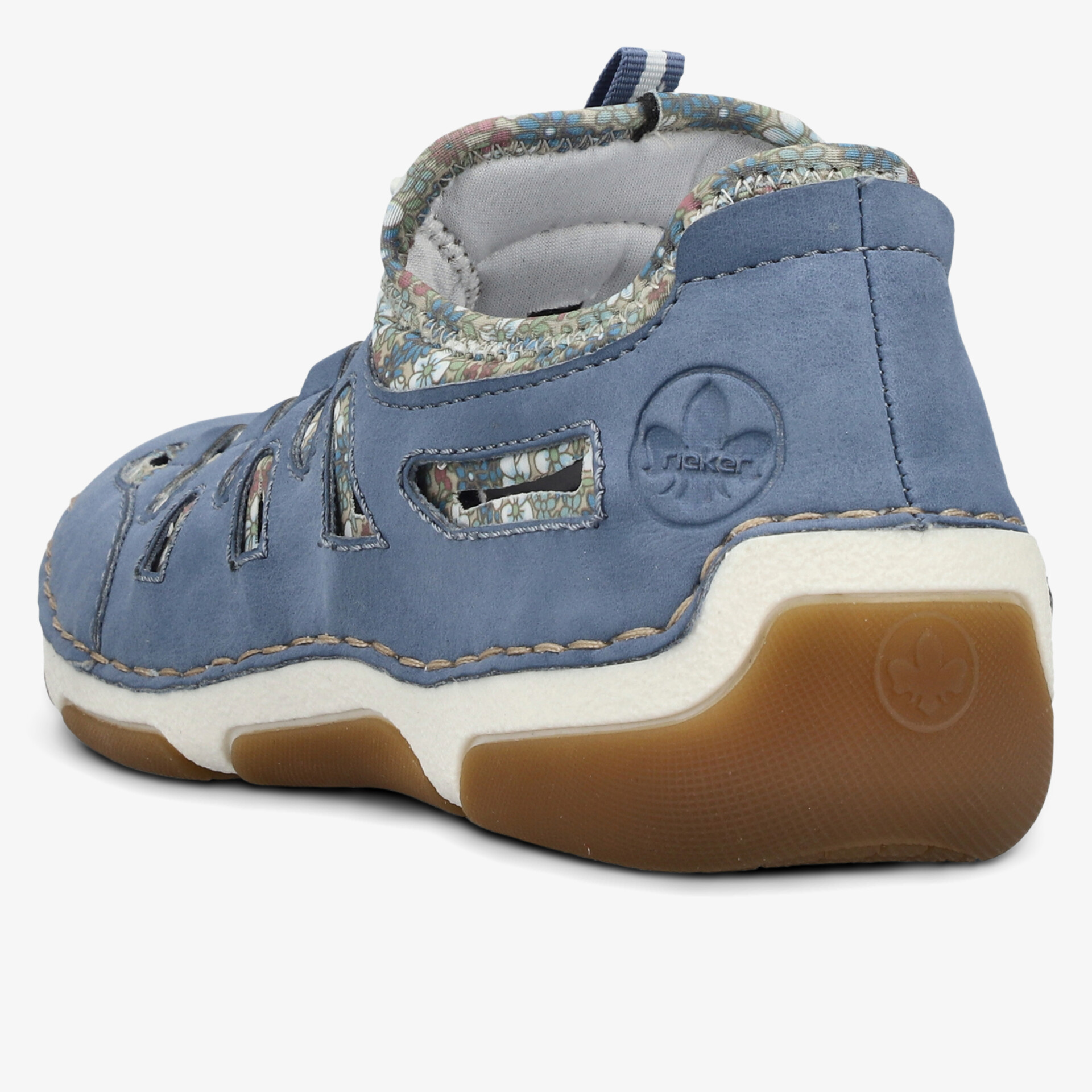 Bequemer Schuh mit rutschfester Sohle und atmungsaktivem Obermaterial, ideal für flexible Nutzung.