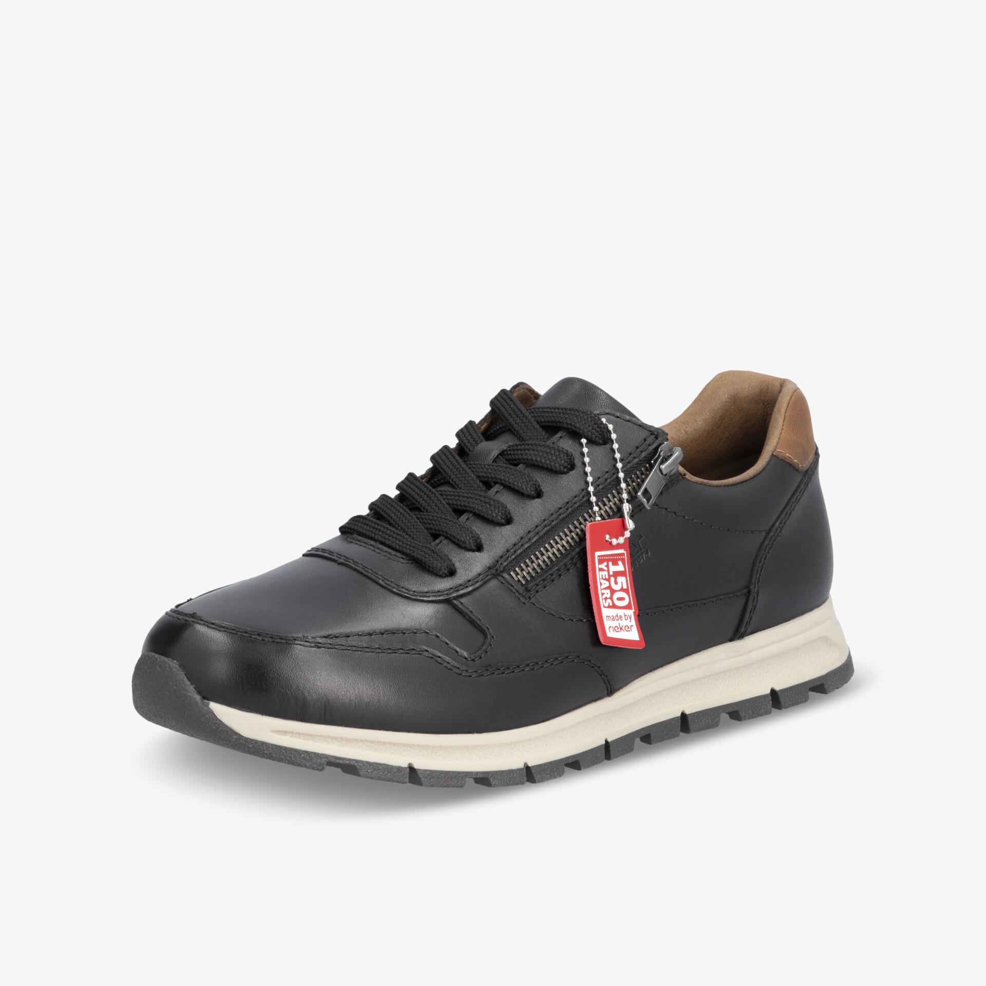 Moderner, komfortabler Sneaker in schwarzem Leder mit leichter, rutschfester Sohle und flexibler Passform