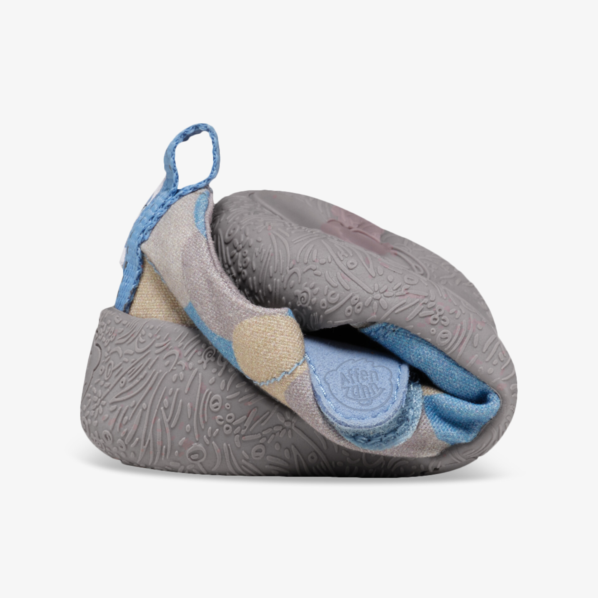 Flexibel faltbarer Sportschuh in Grau und Blau, weich und leicht mit hohem Komfort und ergonomischem Design