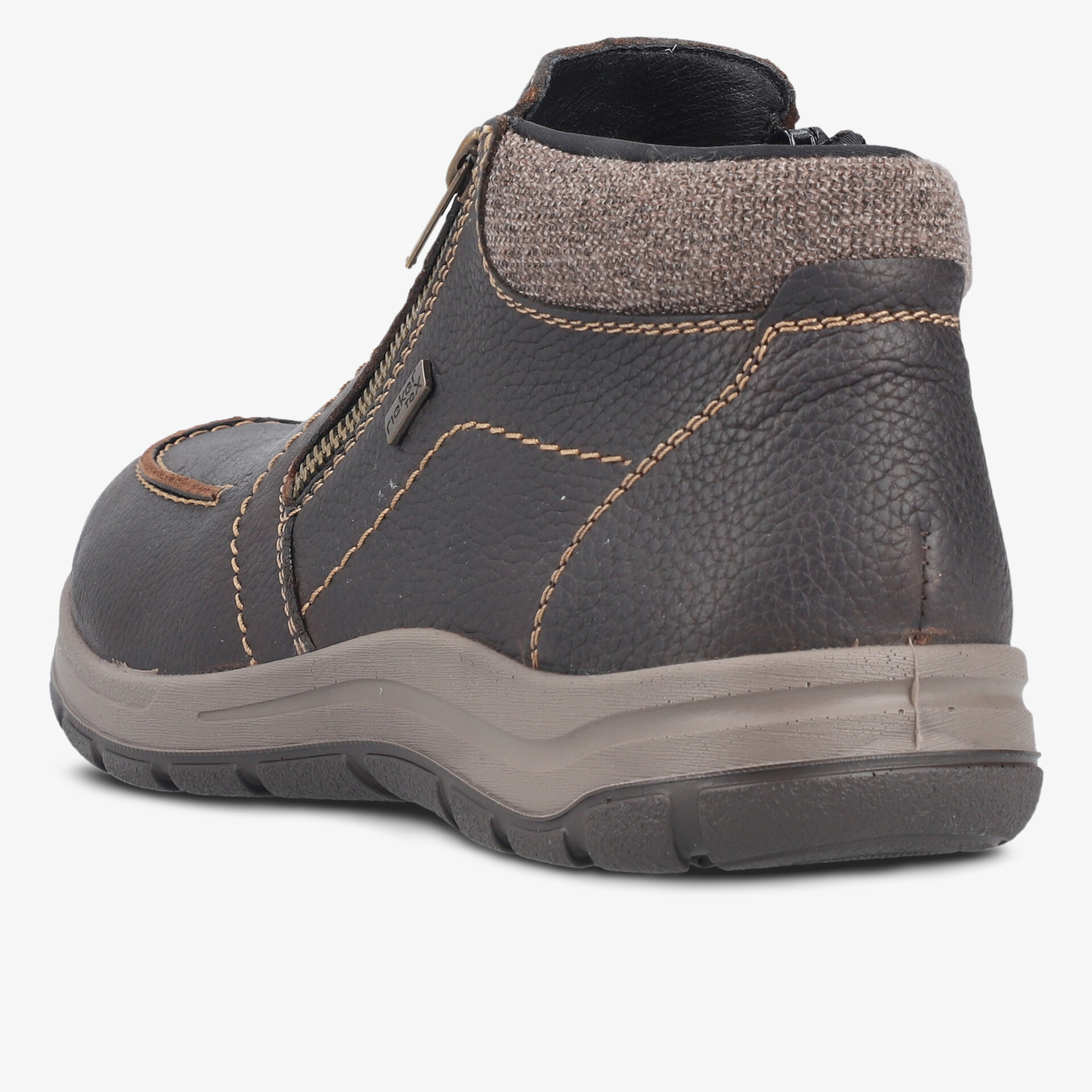 Robuster Schuh mit gepolstertem Schaft und rutschfester Sohle, ideal für den Alltag und hohen Tragekomfort