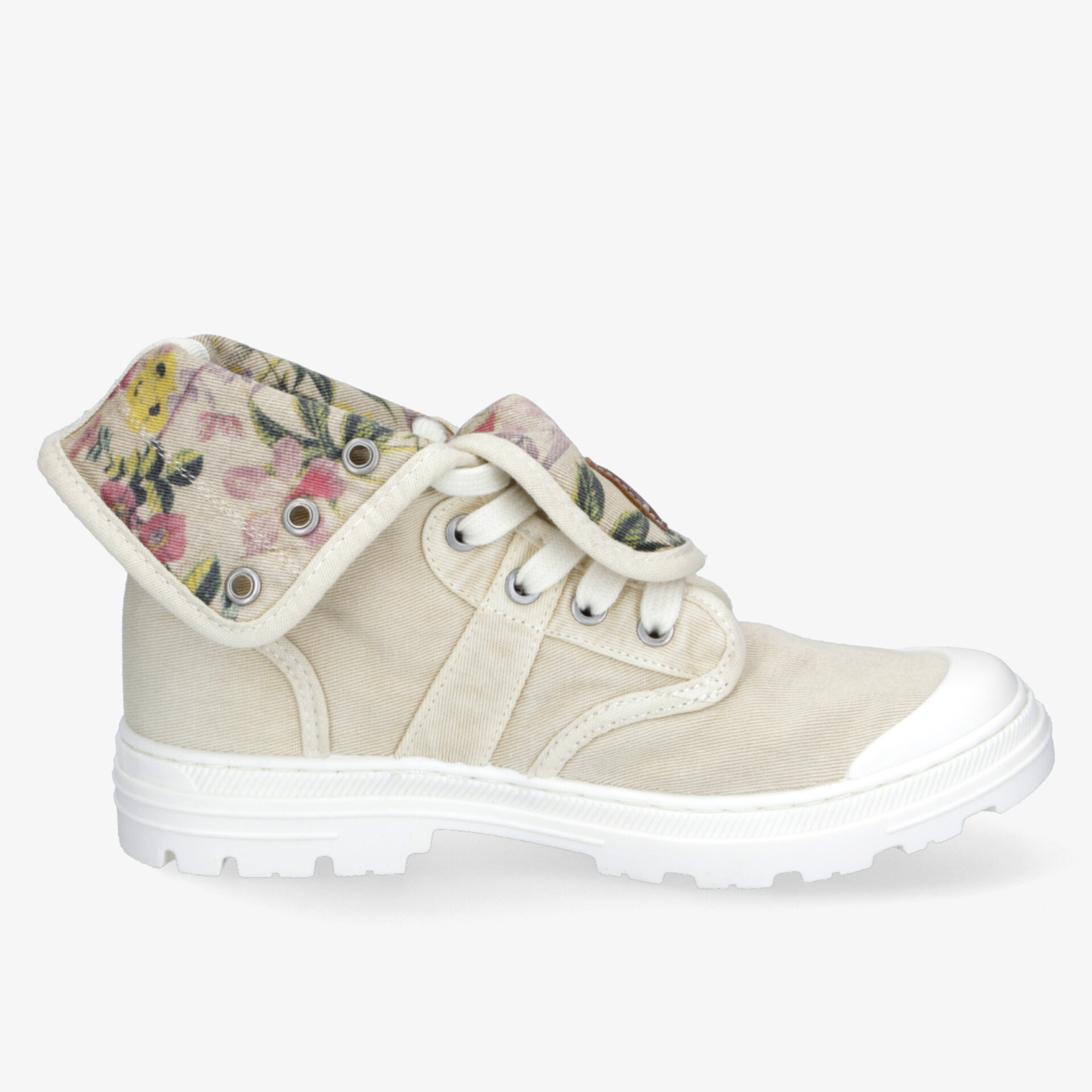 Beiger robuster Schuh mit modischem Blumenmuster, verstellbarer Schnürung und strapazierfähiger weißer Sohle, seitliche Ansicht