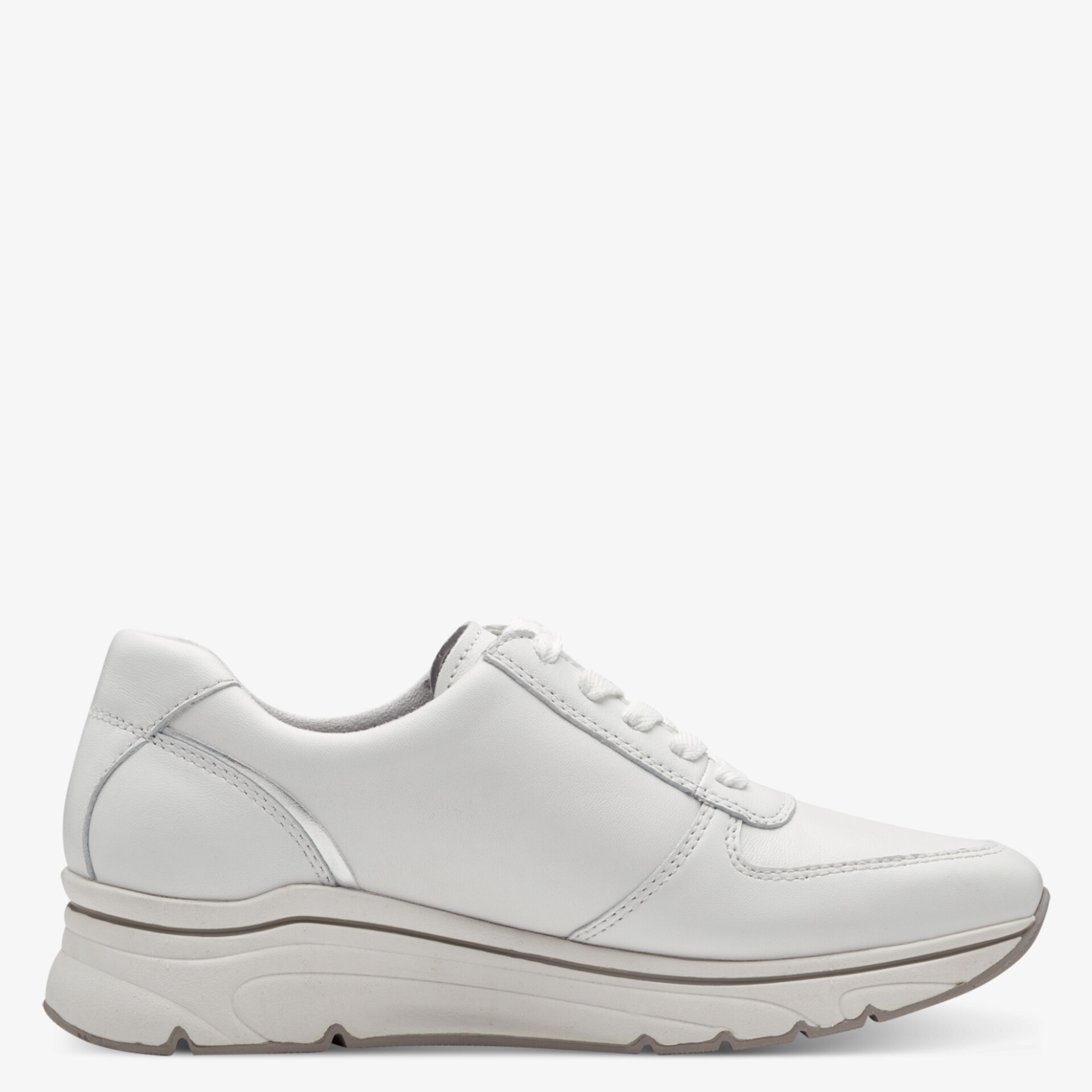 Moderner weißer sportlicher Schuh mit komfortabler Passform und leichter, flexibler Sohle