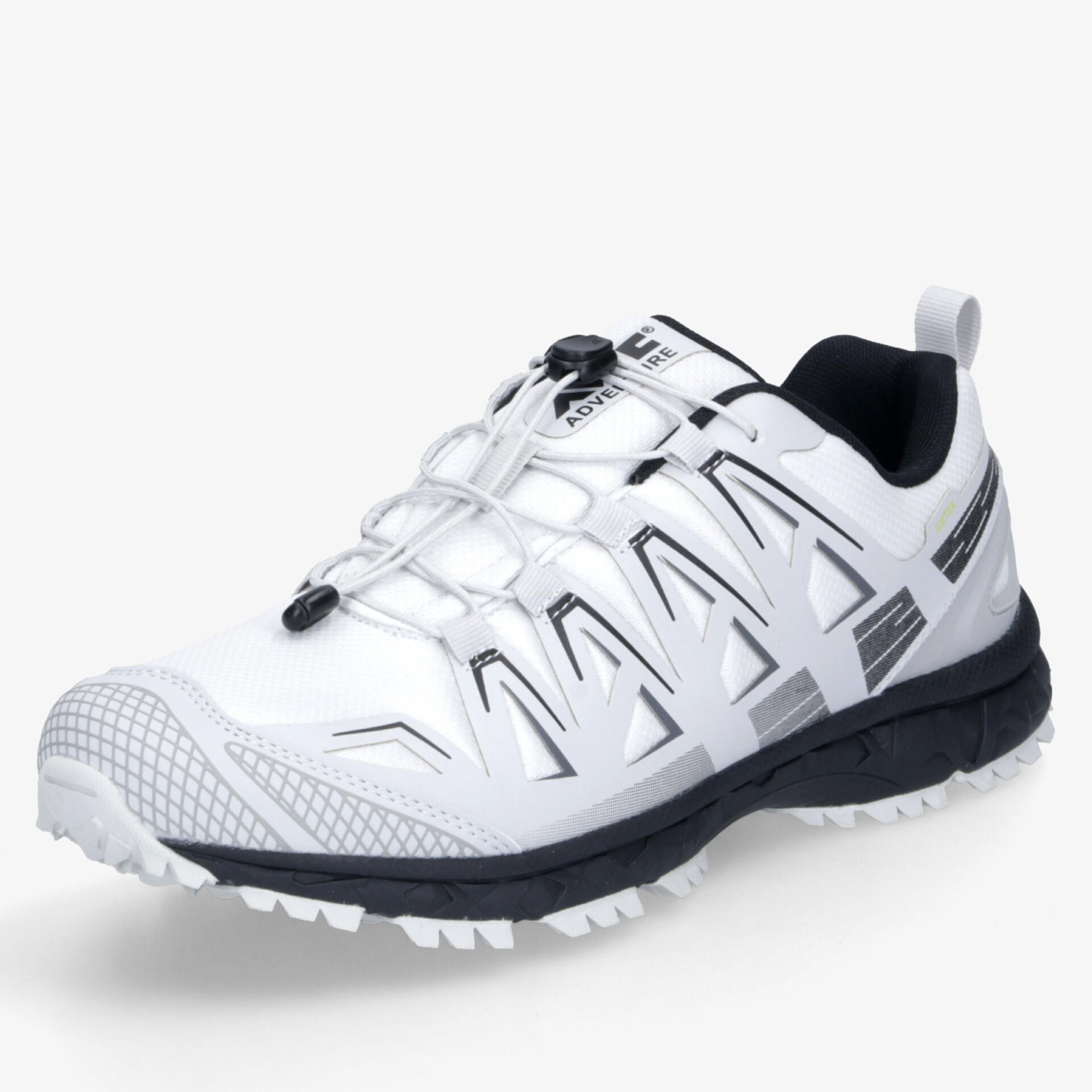 Leichter weißer Sportschuh mit rutschfester Sohle, schneller Schnürung und gepolstertem Komfort in schräger Vorderansicht