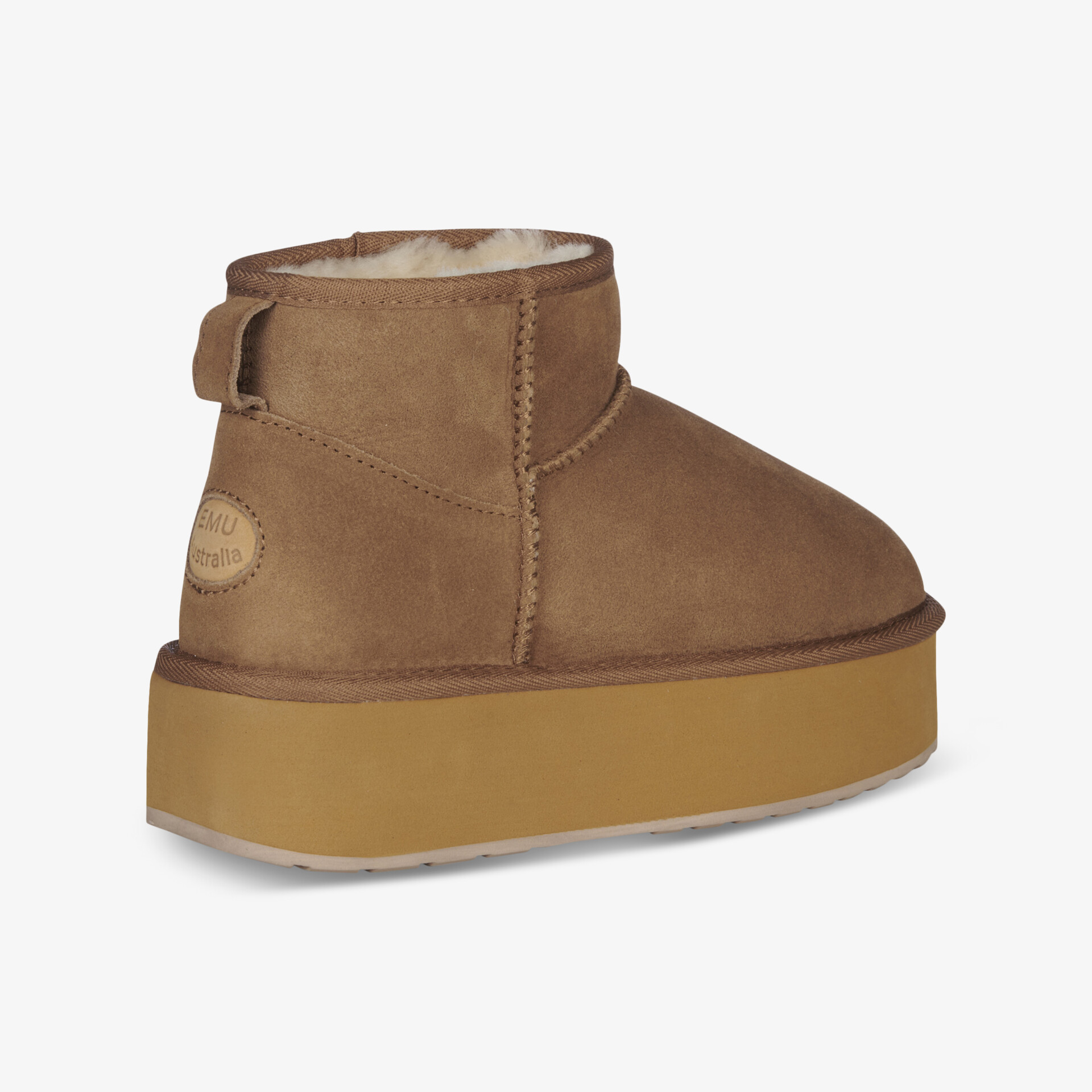 Warmer brauner Winterstiefel mit weichem Futter und rutschfester, robuster Sohle für komfortablen Halt