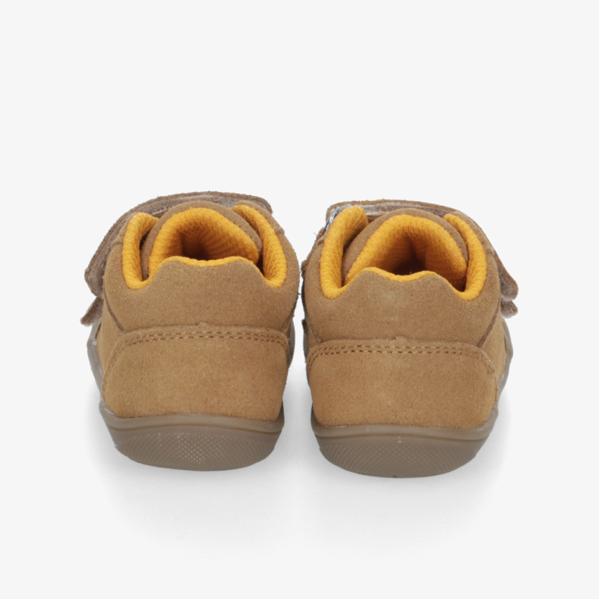 Rückansicht eines robusten und komfortablen Schuhpaares mit weicher Polsterung und rutschfester Sohle