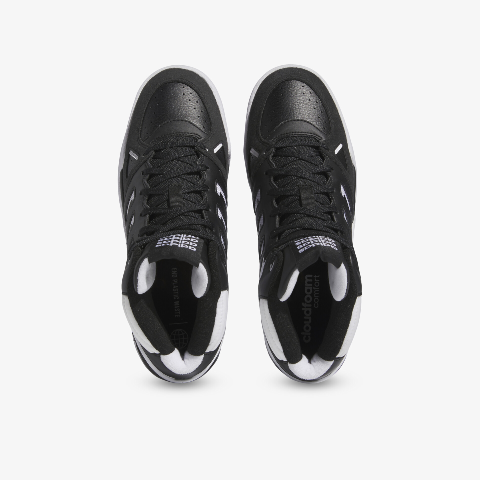 Schwarze sportliche Sneaker im Paar von oben mit stabiler Schnürung, atmungsaktivem Material und gepolstertem Schaft