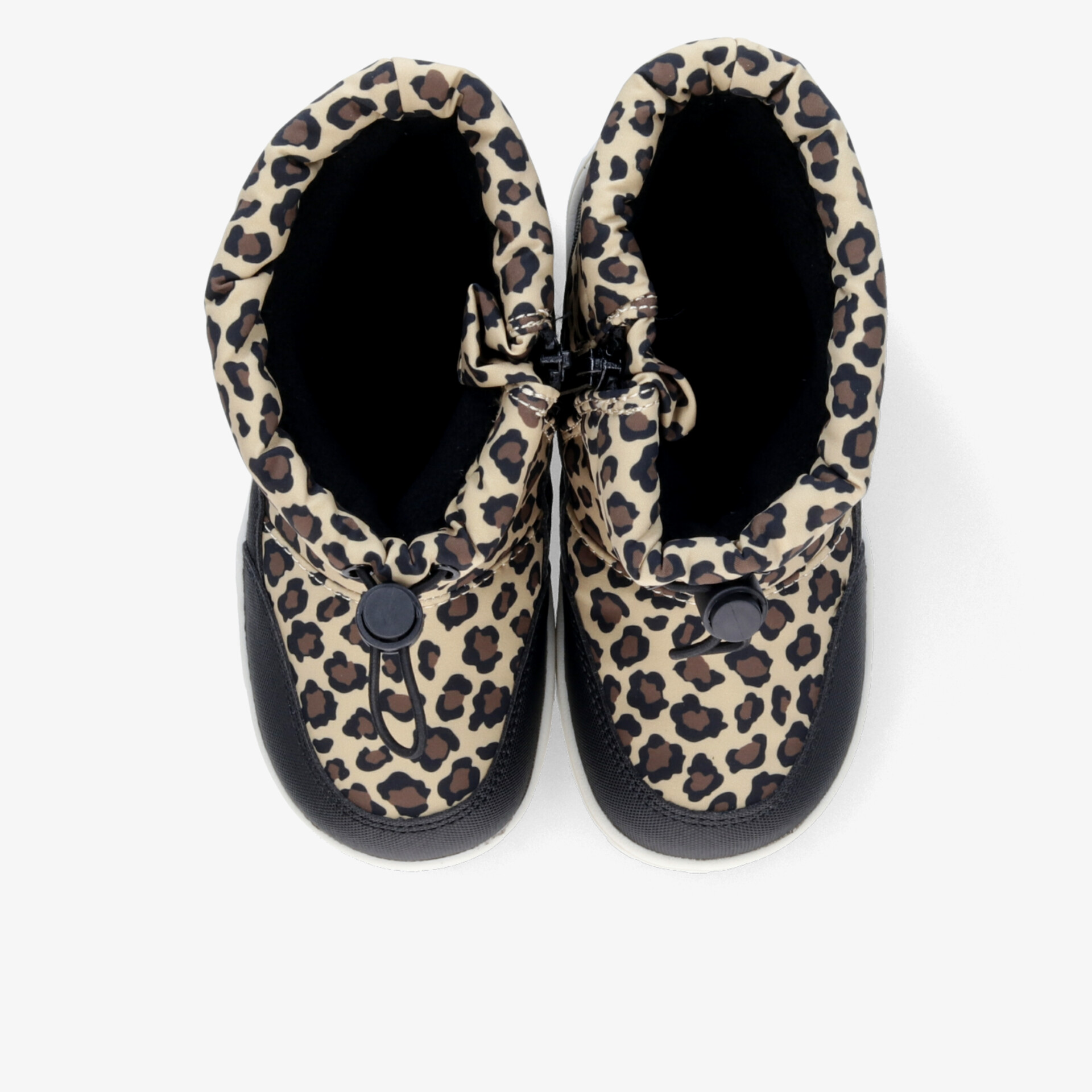 Bequeme warme Hausschuhe mit weichem Futter und rutschfester Sohle im modischen Leopard Muster