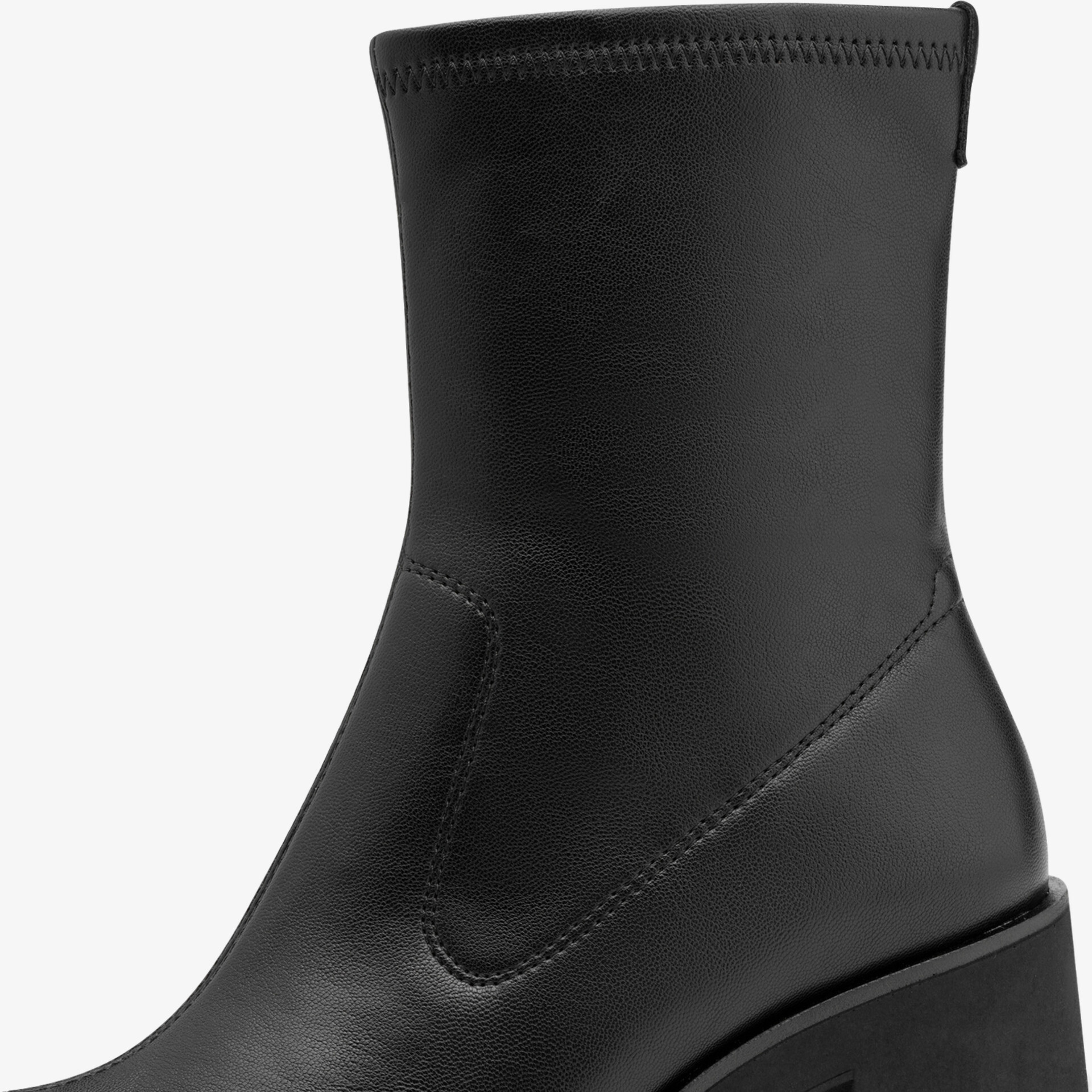 Schwarzer Stiefel aus glattem Leder mit mittelhohem Blockabsatz und klaren Linien für stilvollen Look