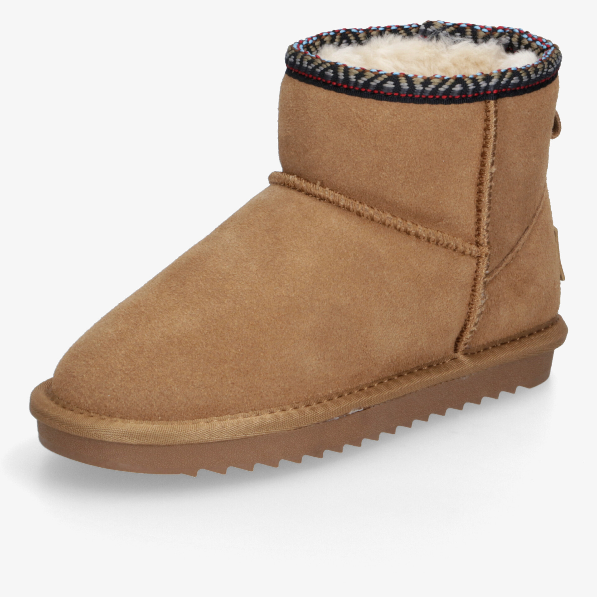 Brauner Winterstiefel mit weichem, warmem Innenfutter und rutschfester Sohle, bequem und modisch gestaltet