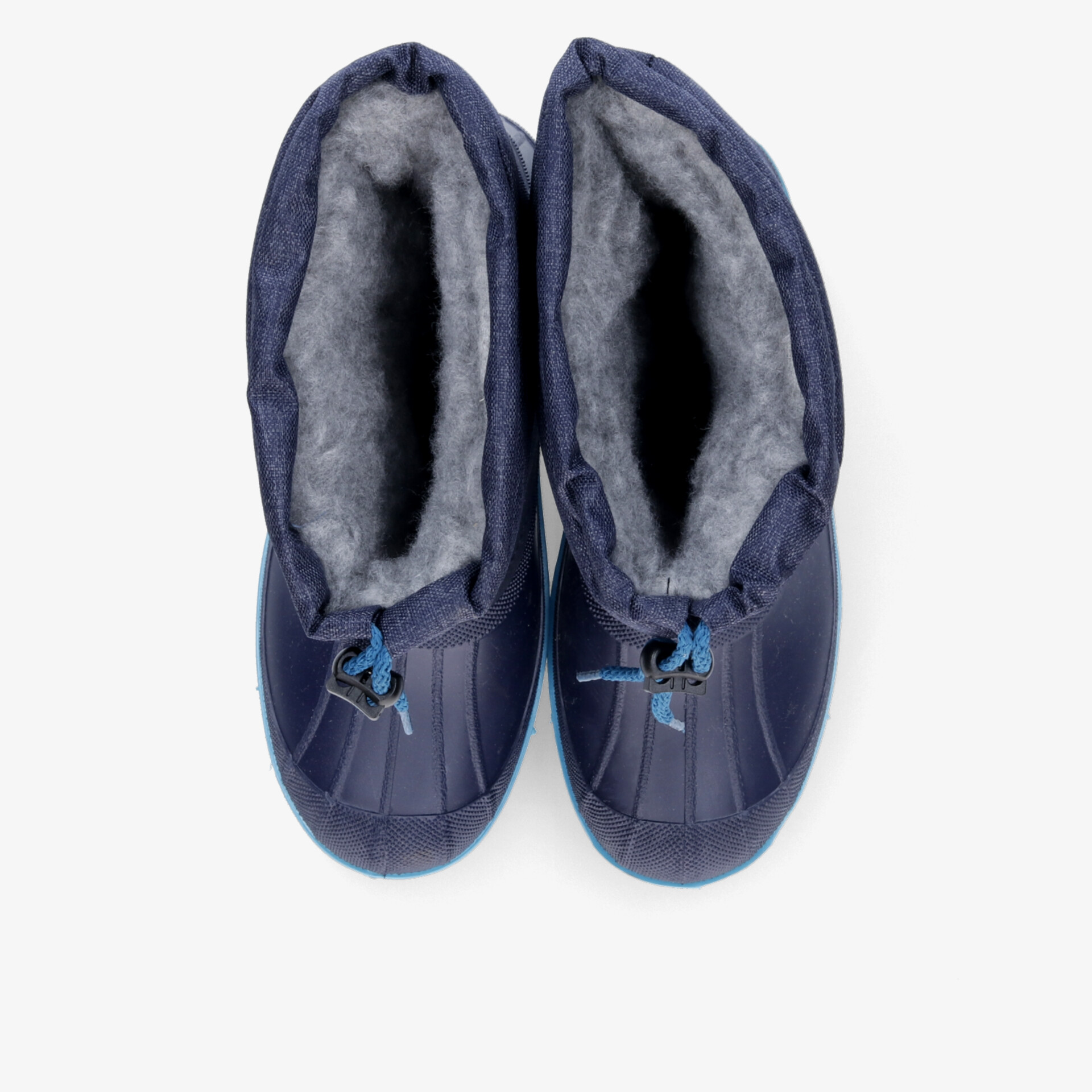 Wärmende dunkelblaue Boots mit weichem Innenfutter und rutschfester Sohle, ideal für kalte Tage.