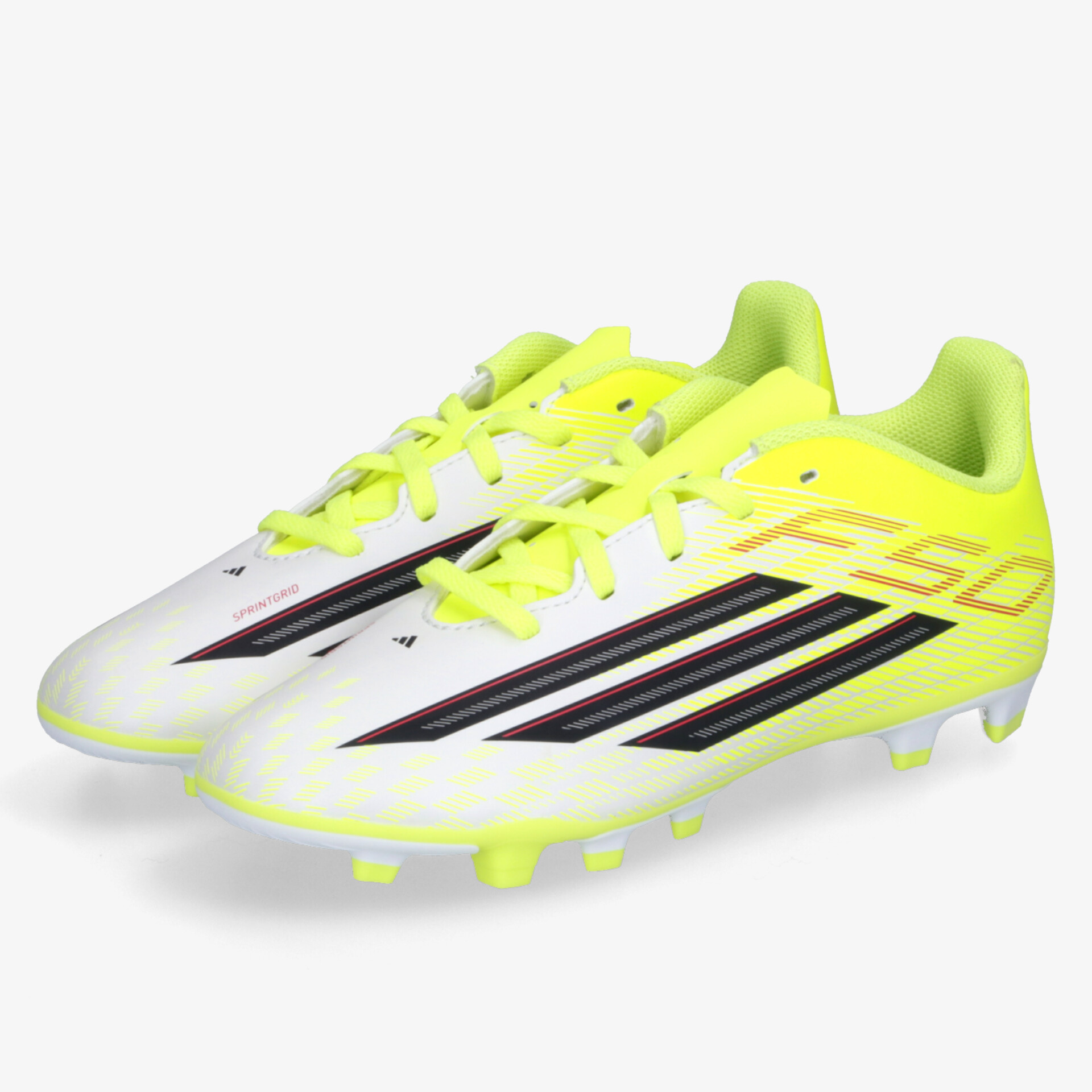 Weiße Fußballschuhe mit neon-gelben Details, leicht, bequem und mit griffiger Sohle für optimale Leistung