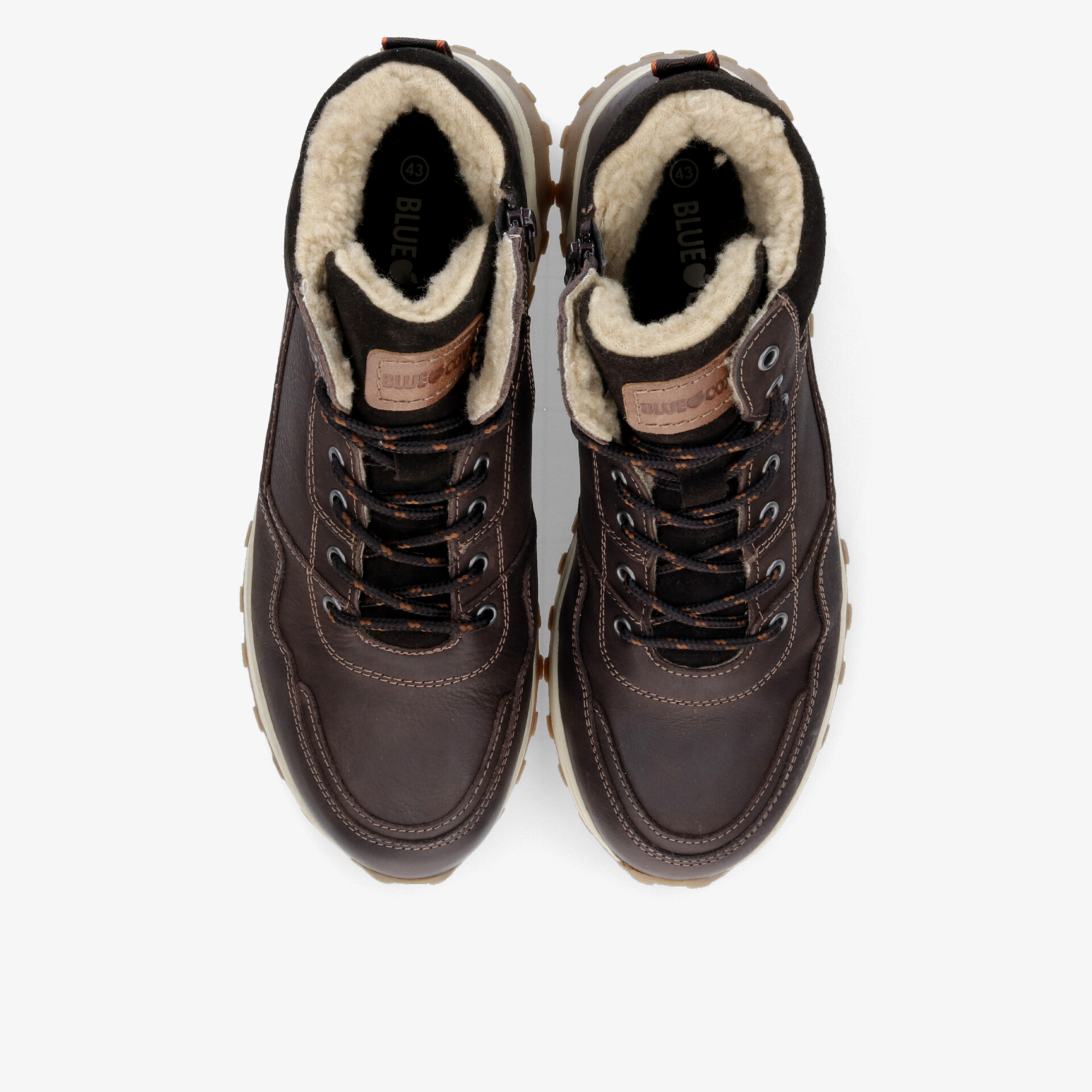 Robuste Schnürstiefel in Lederoptik mit warmem Futter und rutschfester Sohle, ideal für Outdoor-Aktivitäten.