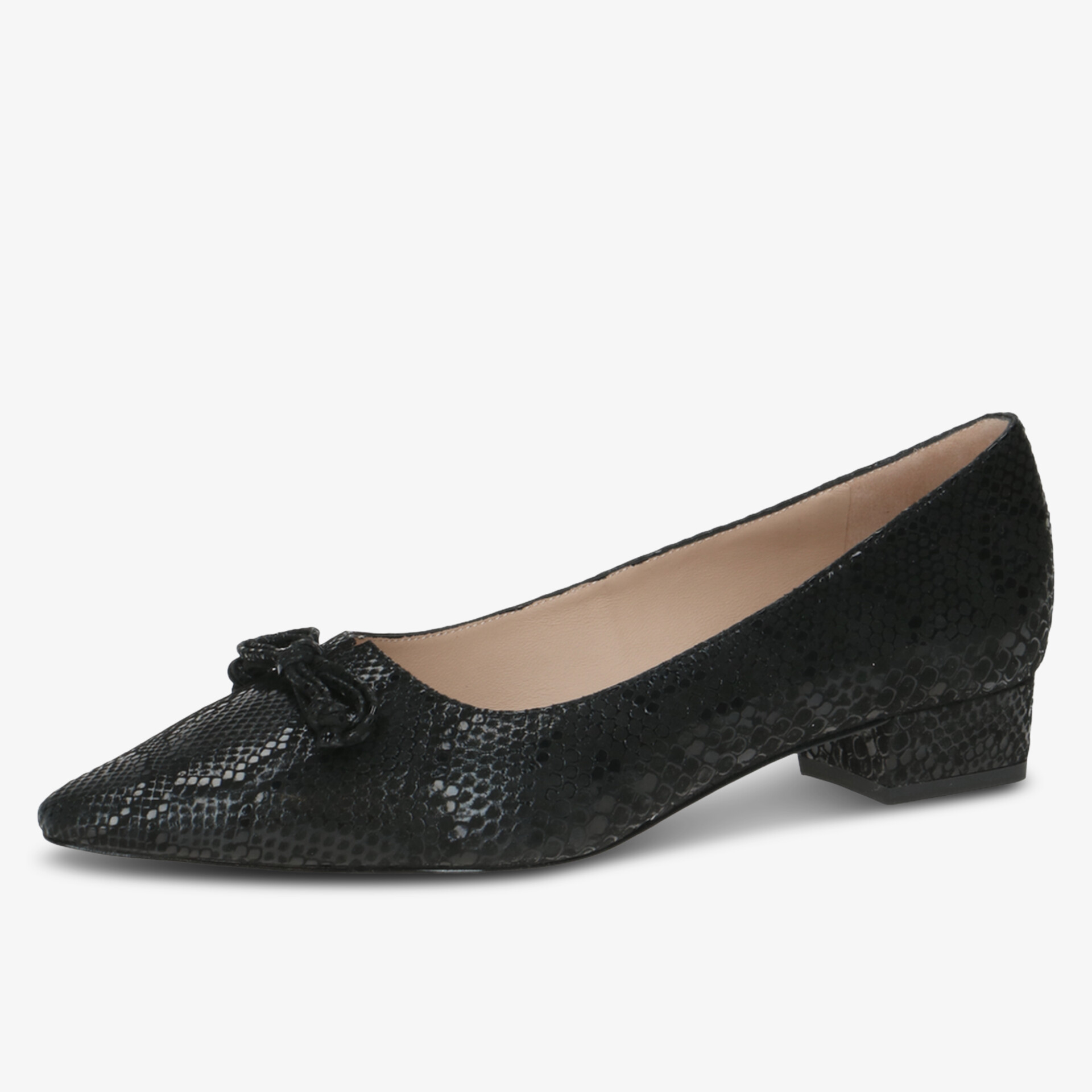 Eleganter schwarzer Schuh aus strukturiertem Schlangenleder mit Schleife und niedrigem Absatz in seitlicher Ansicht