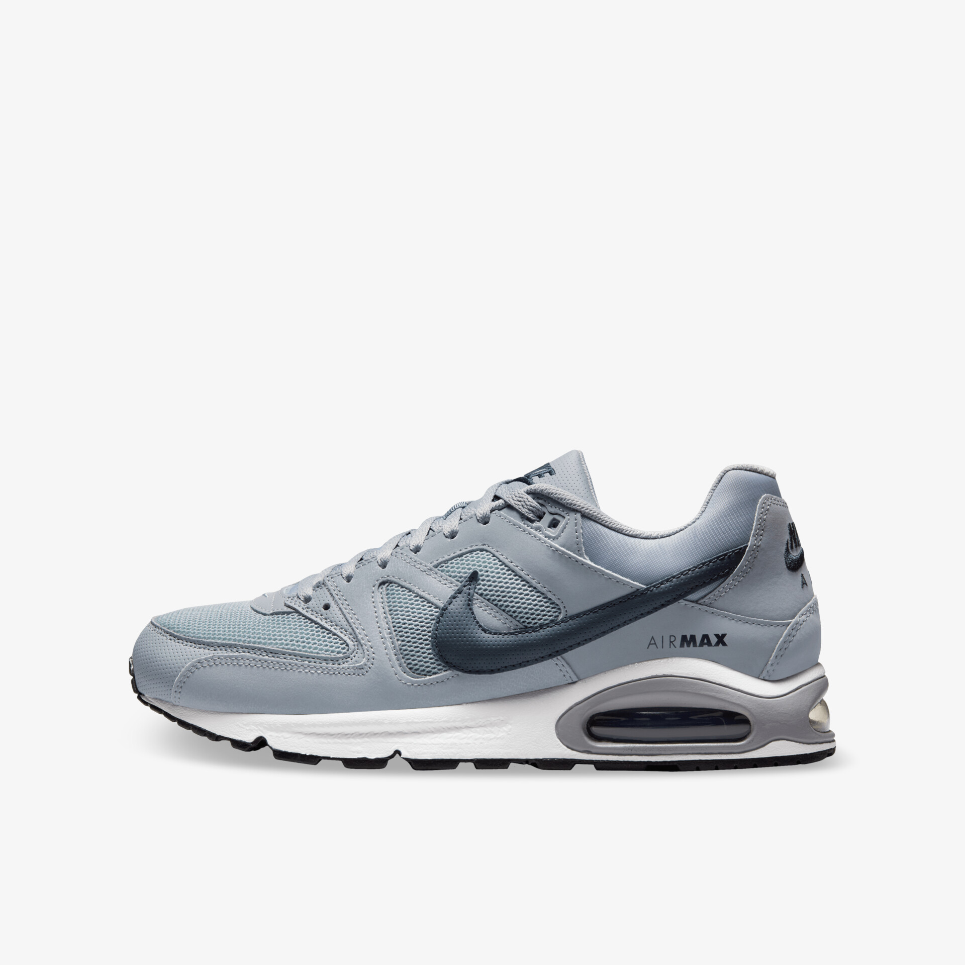 Moderner grauer Nike Air Max Schuh mit gedämpfter Sohle und atmungsaktivem Material, sportlich und bequem