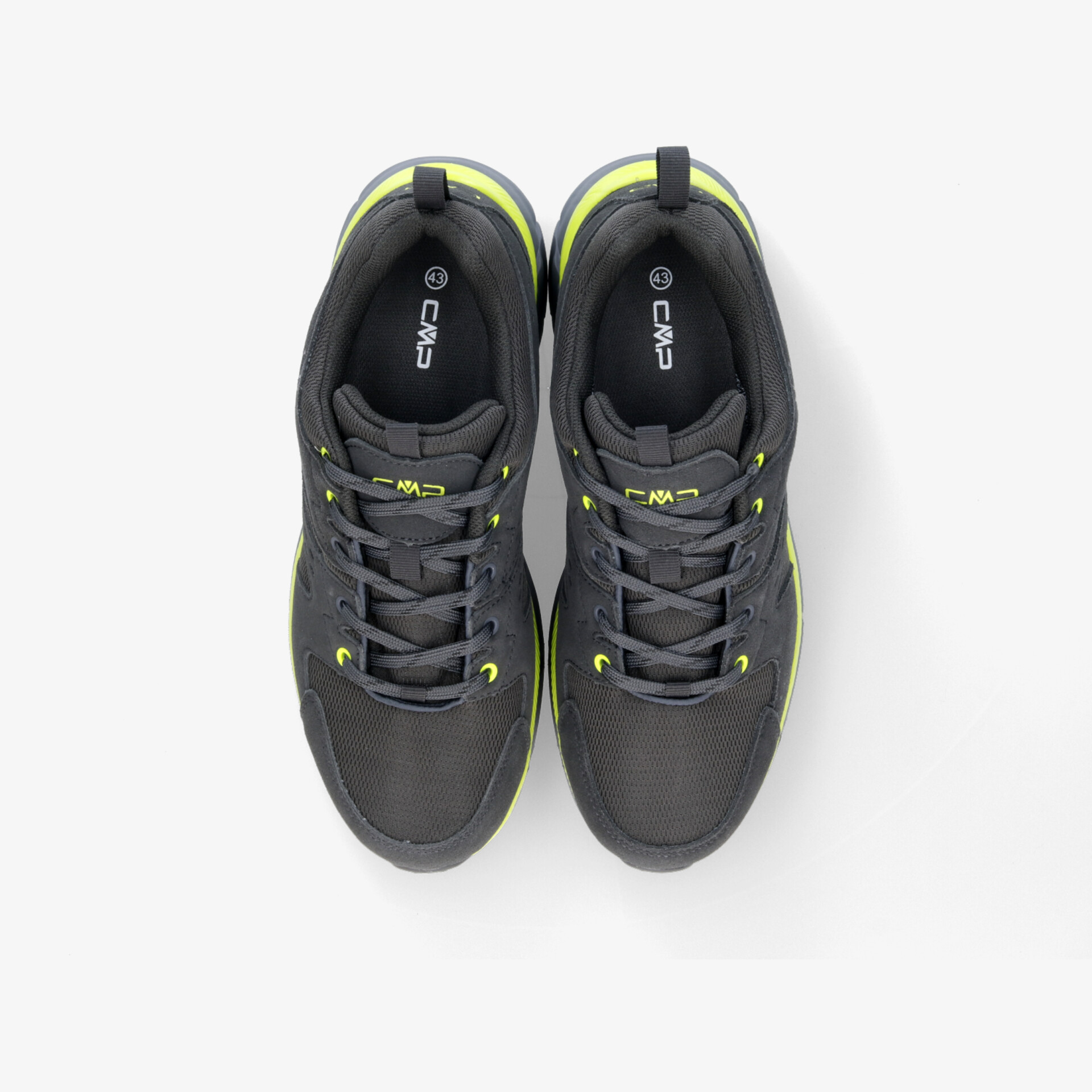 Bequeme graue Sportschuhe mit neonfarbenen Details und stabiler Schnürung, ideal für sportliche Aktivität