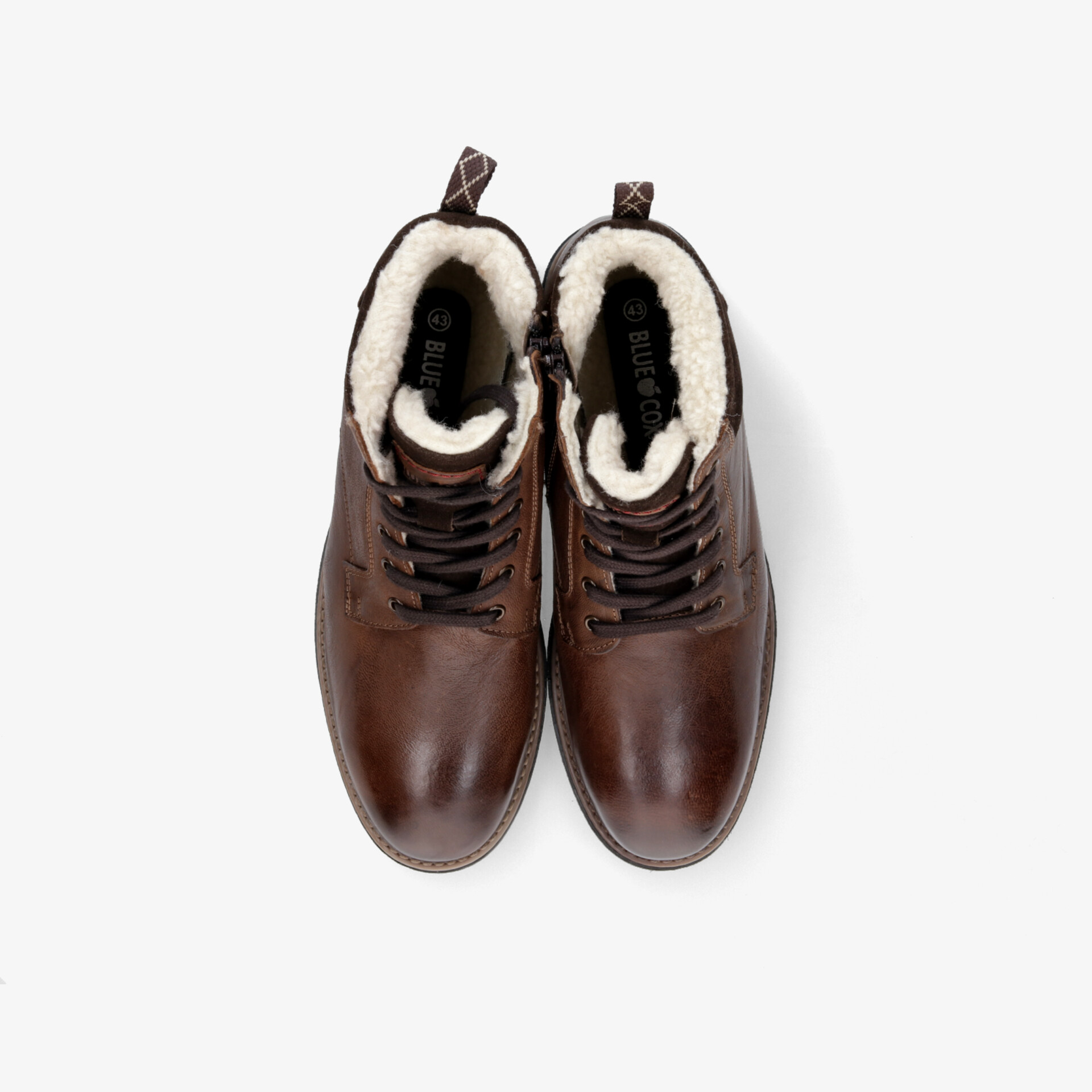 Braune Winterstiefel mit warmem Innenfutter und robustem Design für hohen Tragekomfort und sichere Schritte