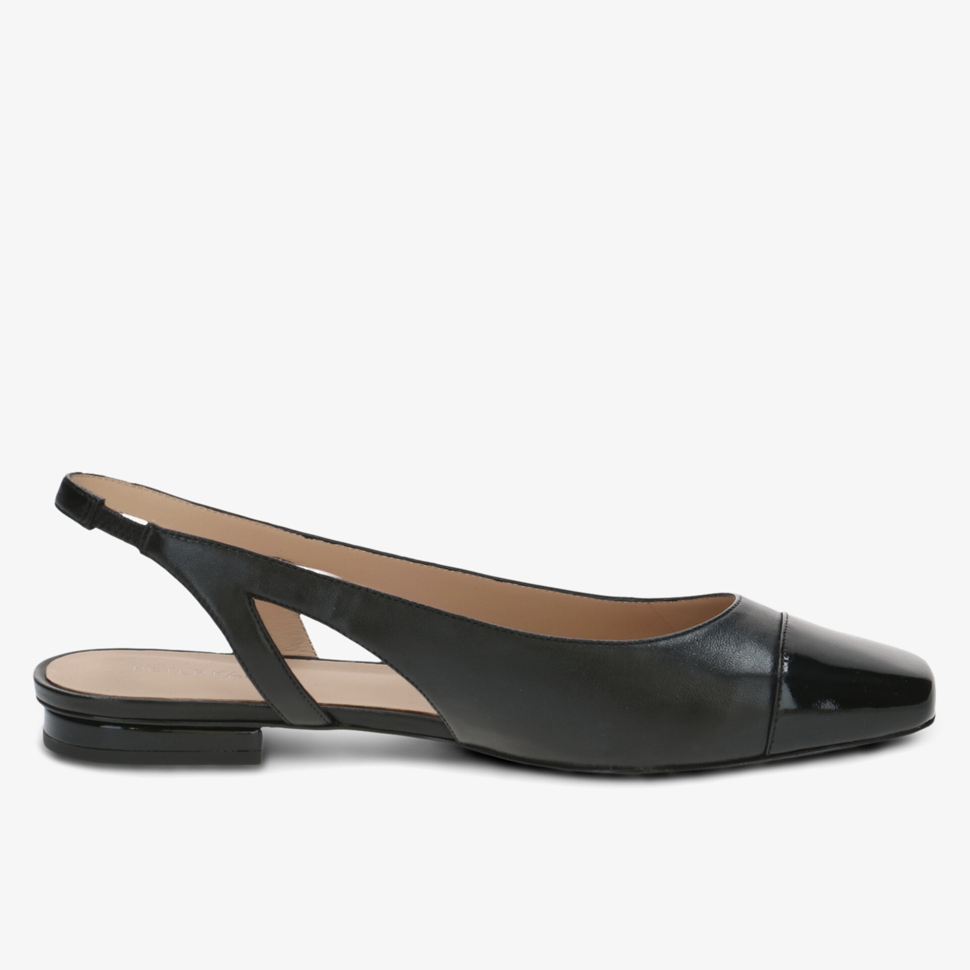Eleganter schwarzer Leder-Slingback mit flachem Absatz und spitzer Schuhspitze für stilvollen Komfort