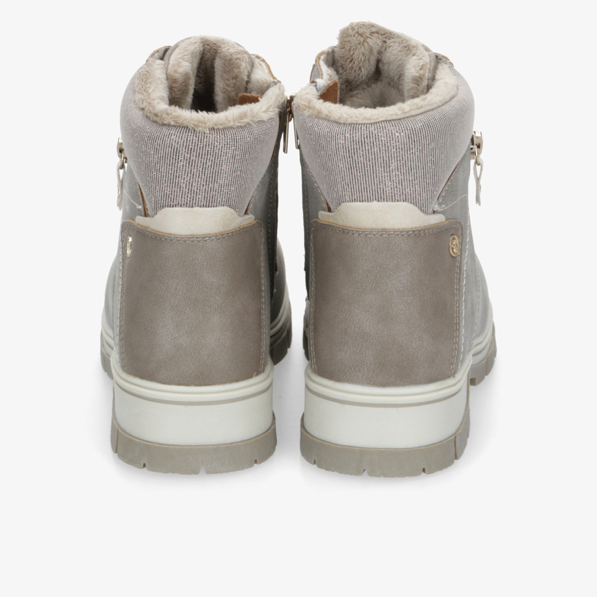 Rückansicht von gefütterten robusten Schuhen mit rutschfester Sohle und praktischem Reißverschluss