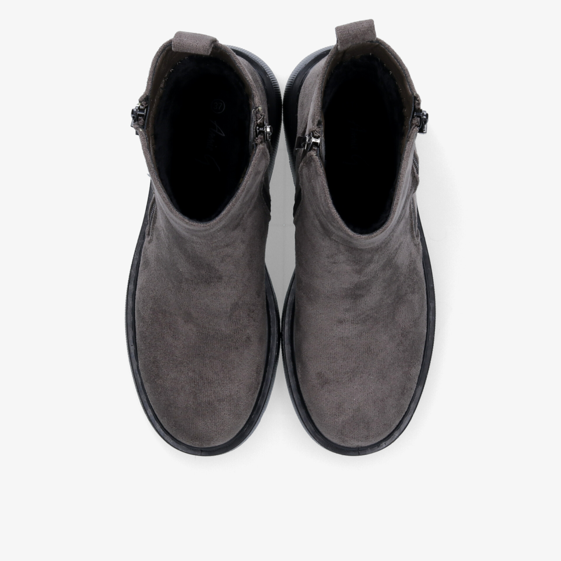 Elegante graue Lederstiefel mit robustem Design und rutschfester Sohle, ideal für den Alltag.