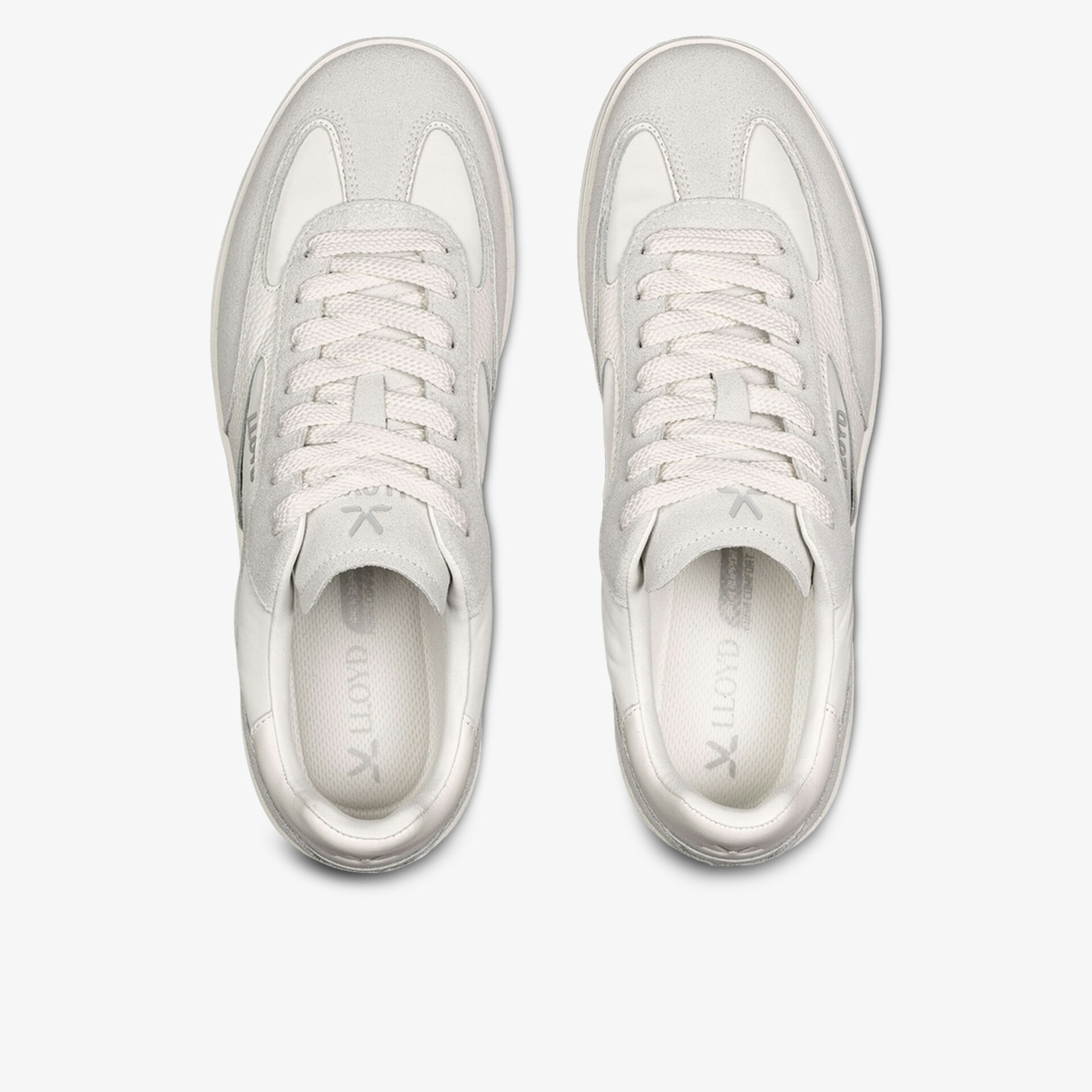 Moderne und stilvolle Sneaker in klassischem Design, Oberansicht.