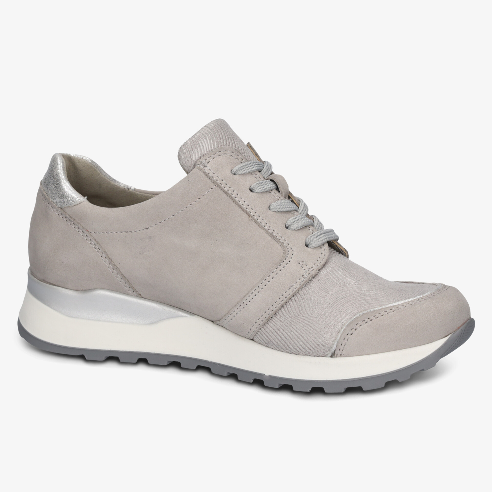 Bequemer sportlich-eleganter Schuh mit gepolsterter Innensohle und rutschfester Sohle in neutralem Farbton