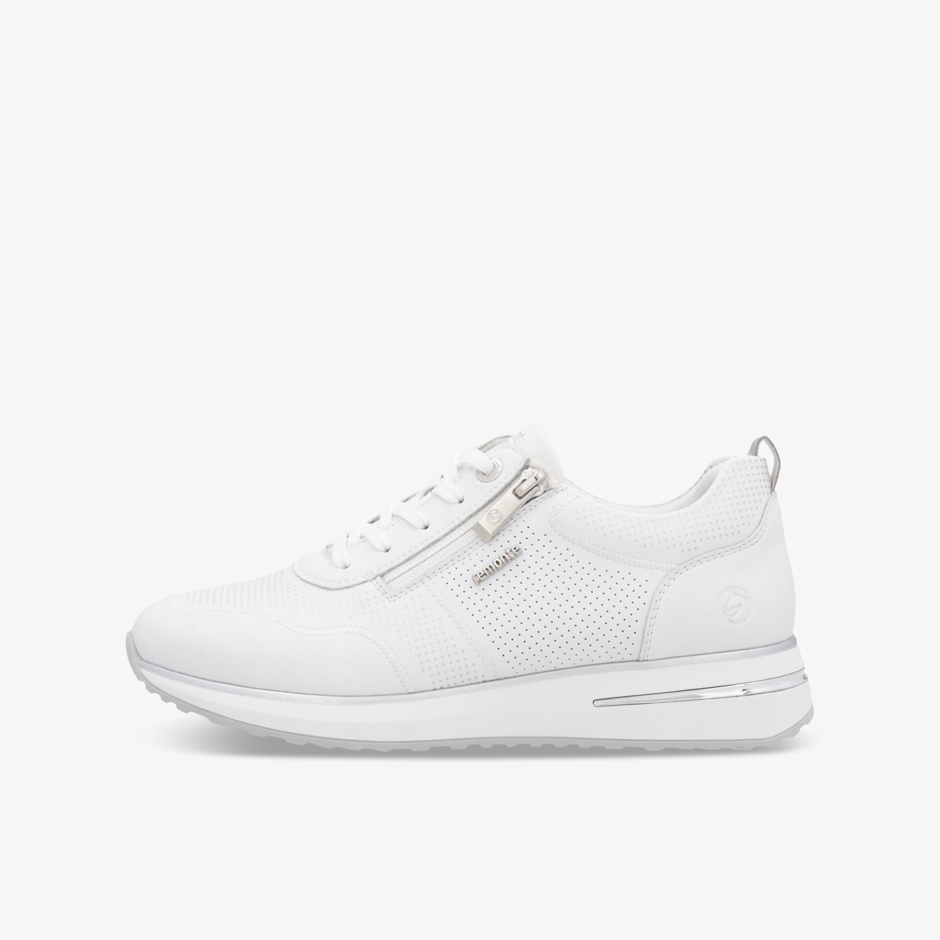 Moderner weißer Sneaker mit perforiertem Material für optimale Atmungsaktivität und hohen Tragekomfort