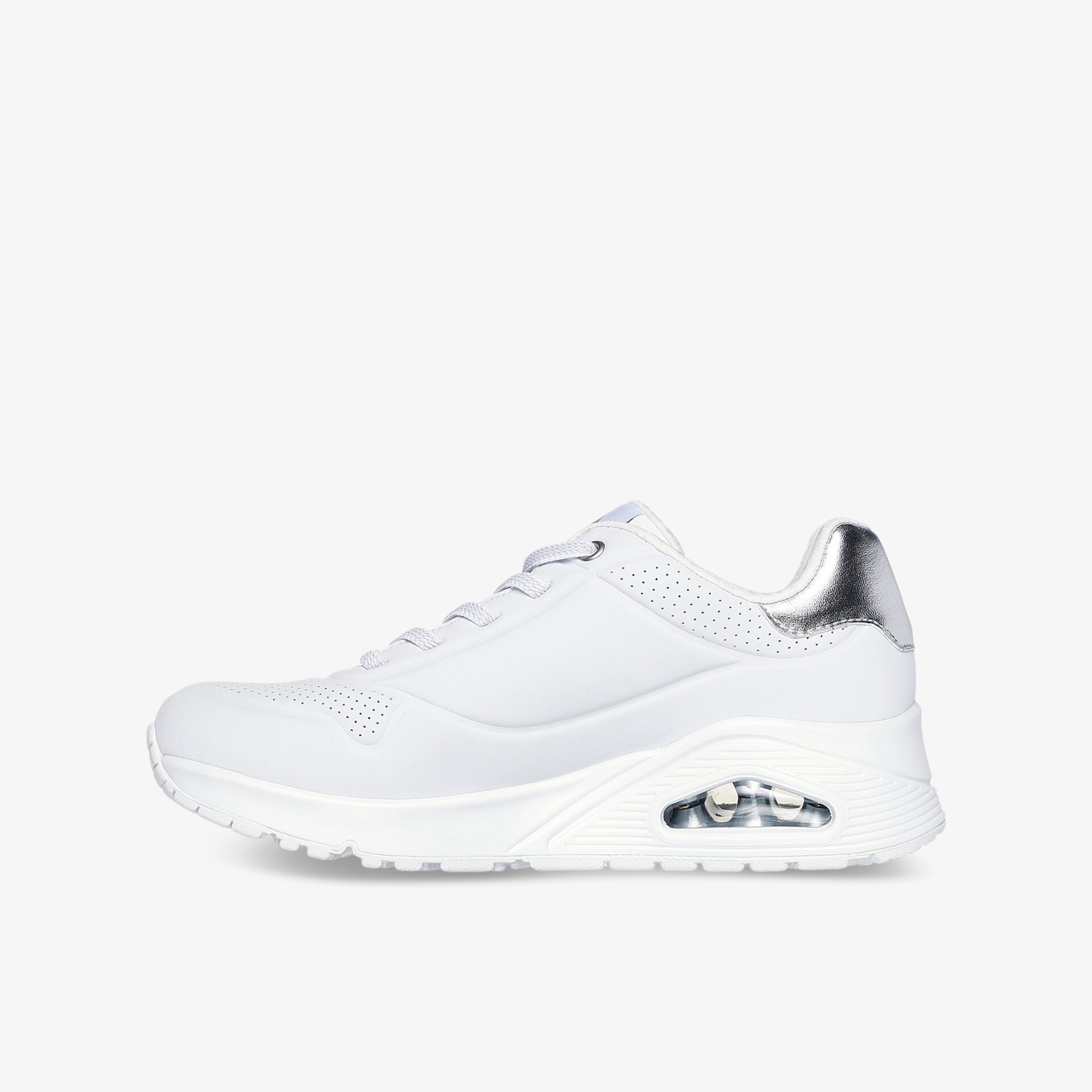 Moderner weißer Sneaker mit sichtbarer Dämpfung und atmungsaktivem Material in klarer Seitenansicht