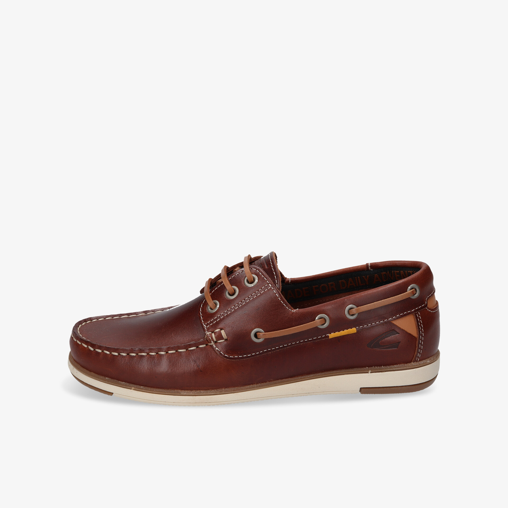 Brauner Lederschuh seitlich gezeigt mit klassischer Schnürung und weißer bequemer Laufsohle, eleganter Casual Schuh