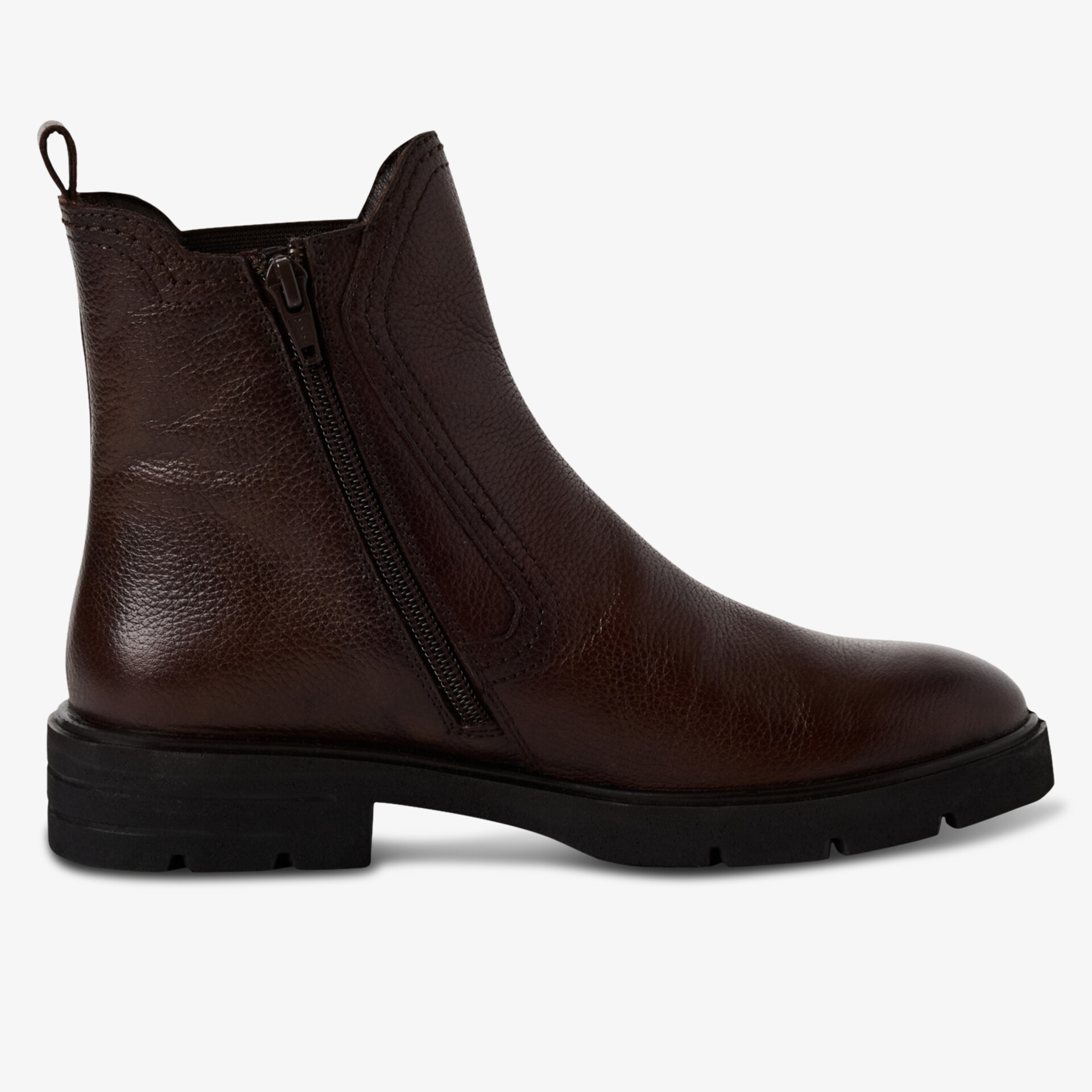 Lässige braune Lederstiefelette mit Reißverschluss und flachem Absatz für vielseitigen Tragekomfort