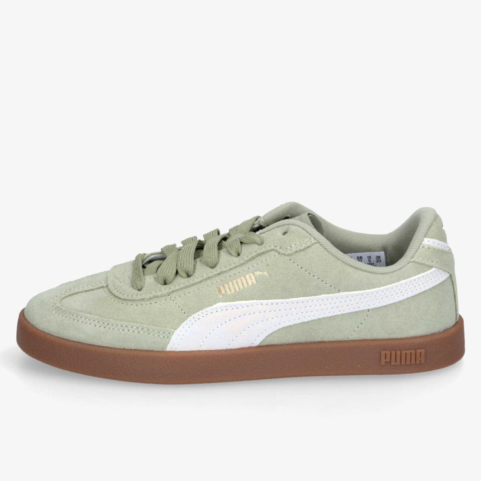 Grüner Puma Sneaker mit komfortabler Passform und rutschfester brauner Sohle, seitliche Ansicht