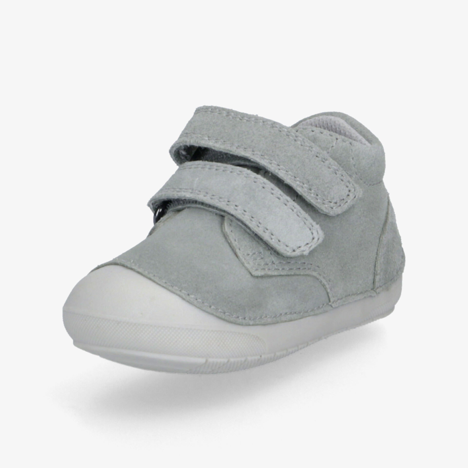 Kleiner grauer Schuh mit flexiblem Klettverschluss und rutschfester, robuster Sohle in schräger Vorderansicht